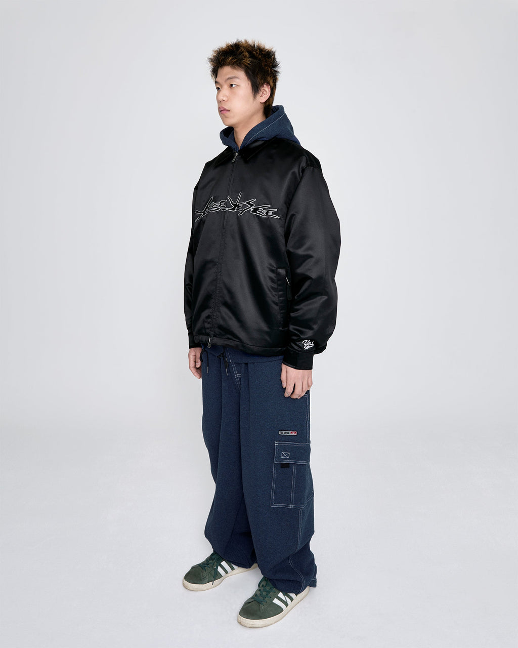 yeseyesee - Chain Stitch Logo Coach Jacket (Black) product image 8 | TRAB K-Fashion Australia