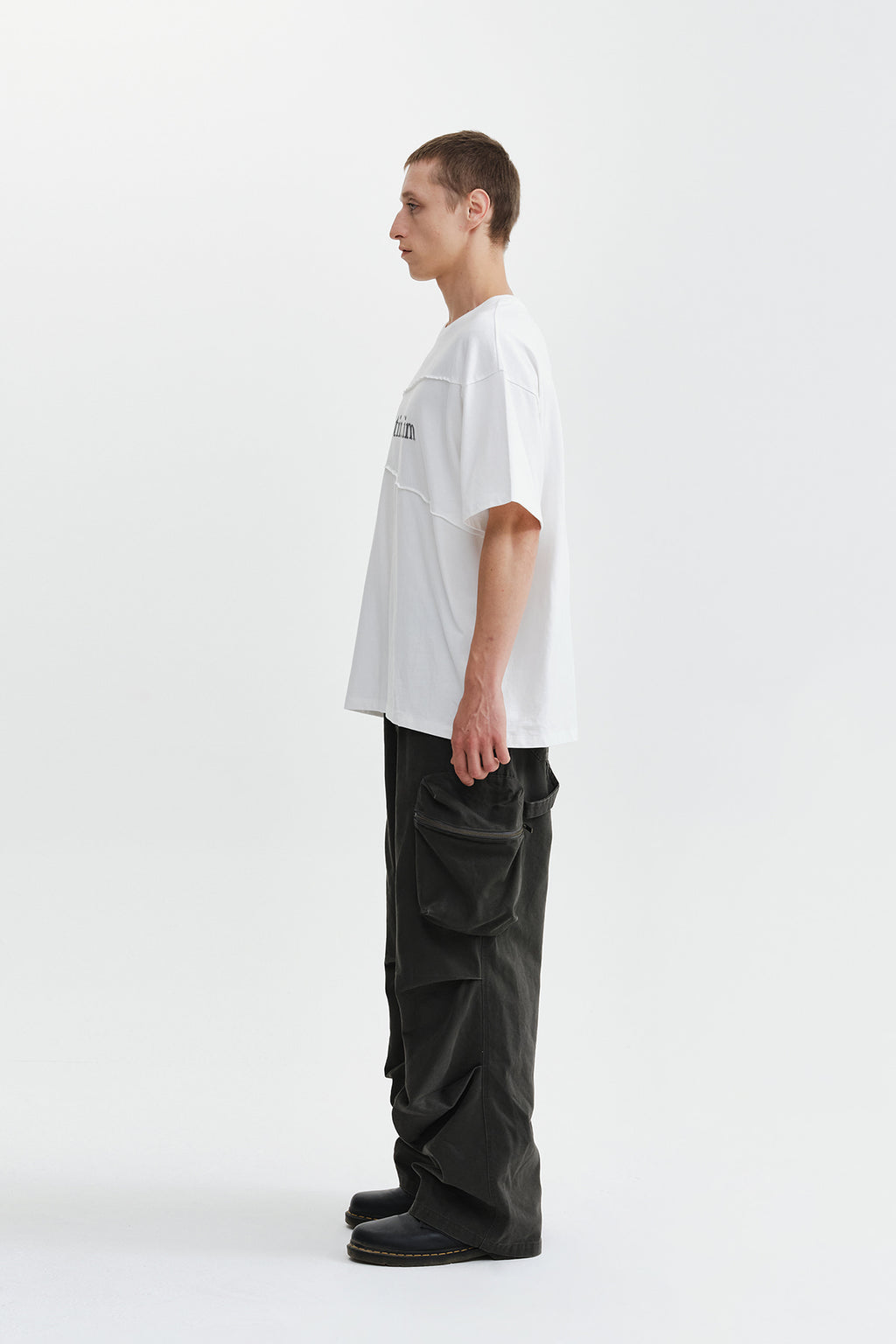 Matin Kim - Volume Tuck Cargo Pants (Charcoal) product image 8 | TRAB K-Fashion Australia