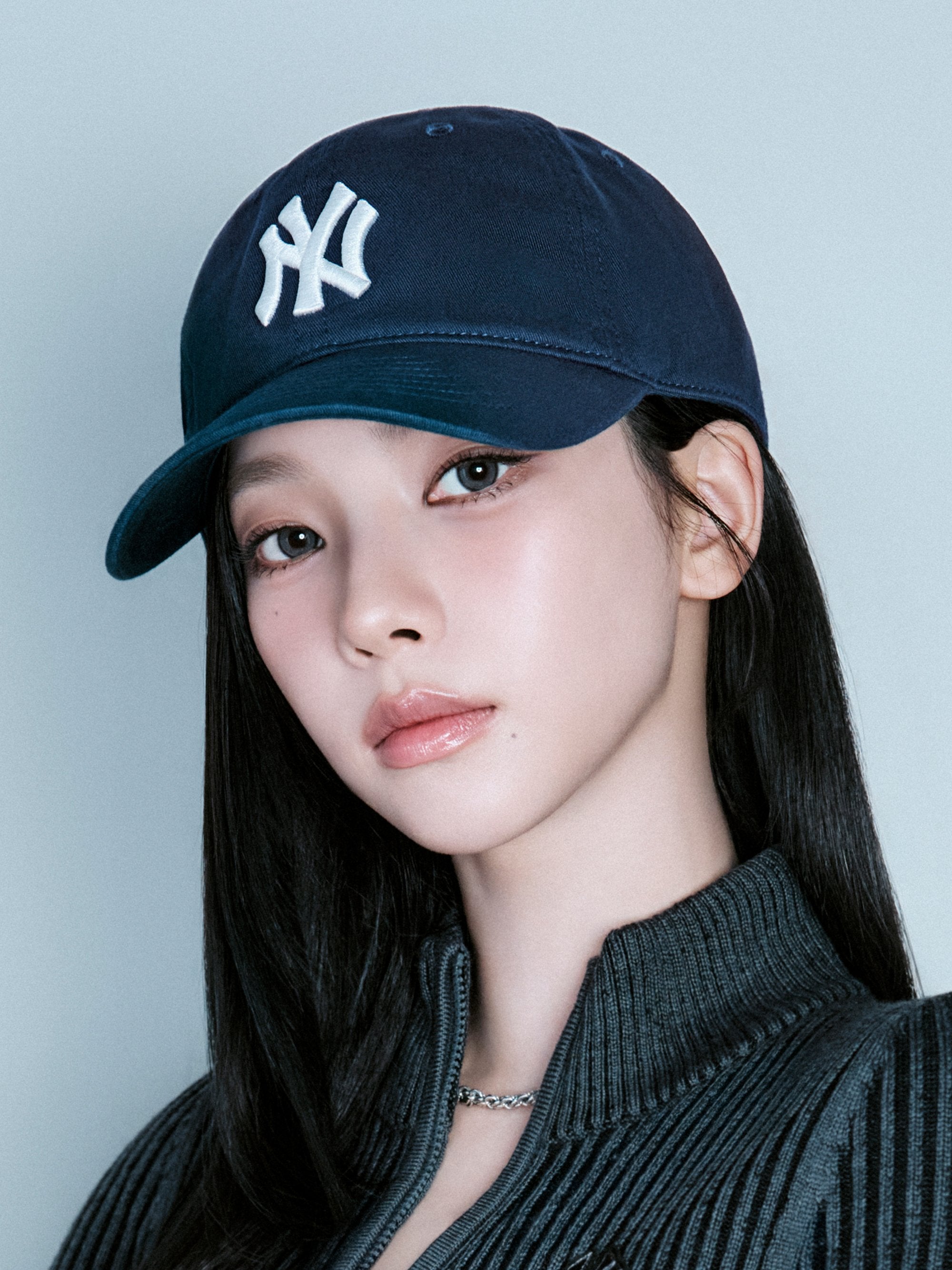 MLB Korea - MLB Ace Unstructured Ball Cap New York Yankees (Navy) product image 1 | TRAB K-Fashion Australia