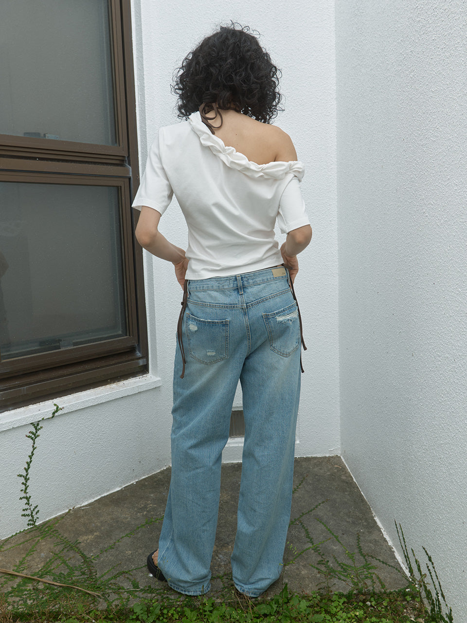 Kijun - Twist One-Shoulder Top (Off-White) product image 6 | TRAB K-Fashion Australia