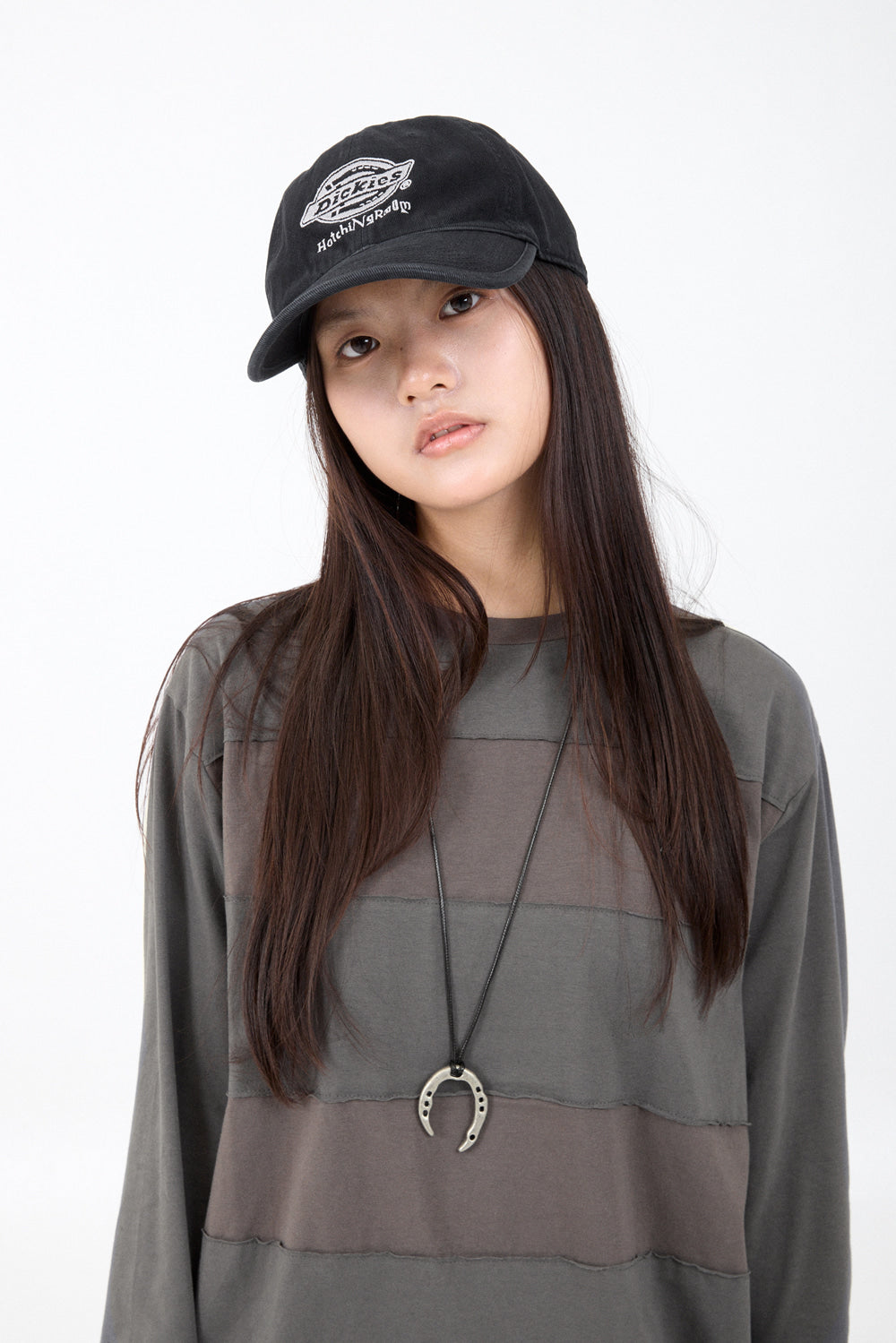 Hatchingroom - Oversized Horseshoe Necklace (OC) product image 8 | TRAB K-Fashion Australia