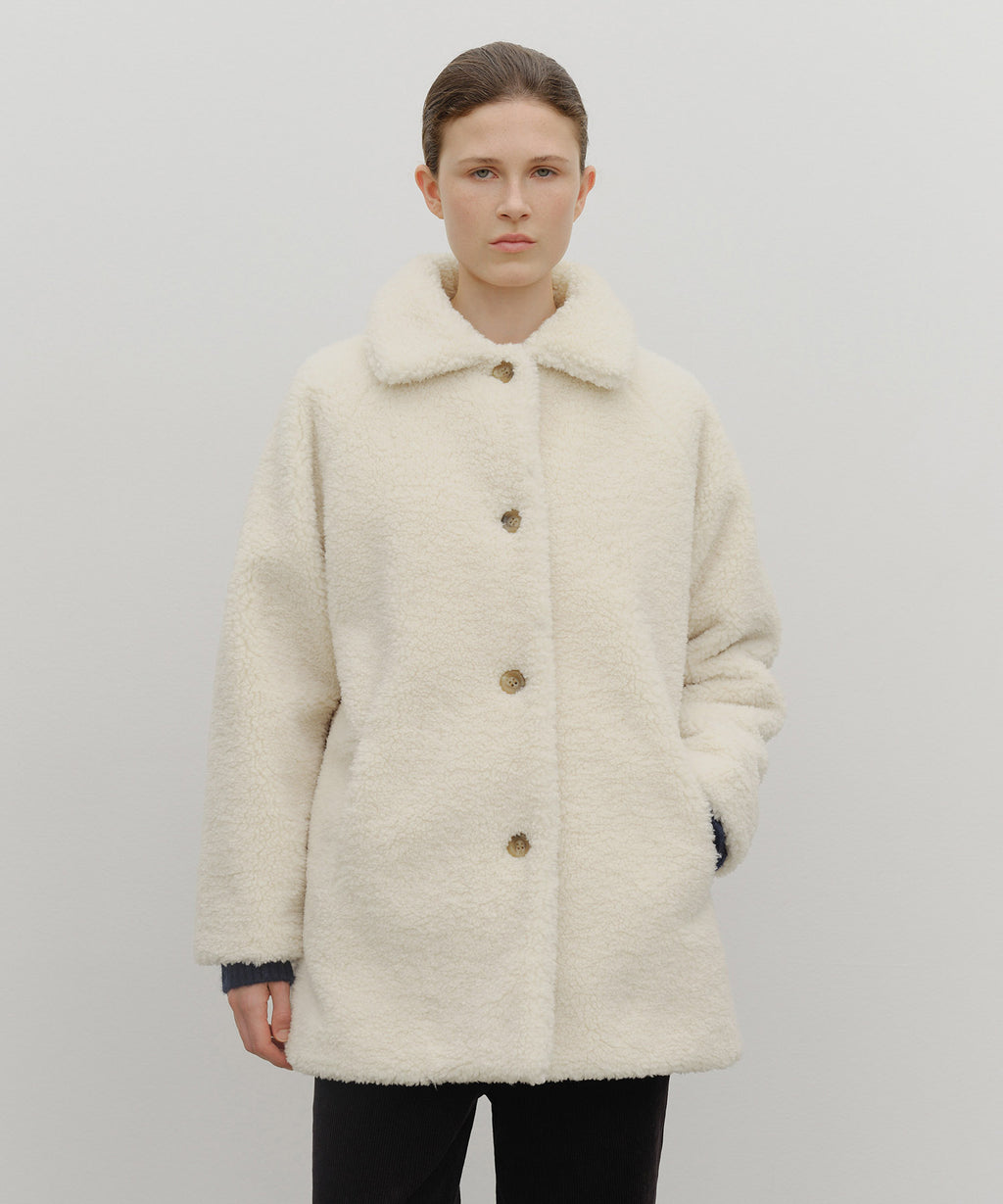 Marithe & Francois Girbaud - Mid Shearling Fur Coat (Ivory) product image 4 | TRAB K-Fashion Australia