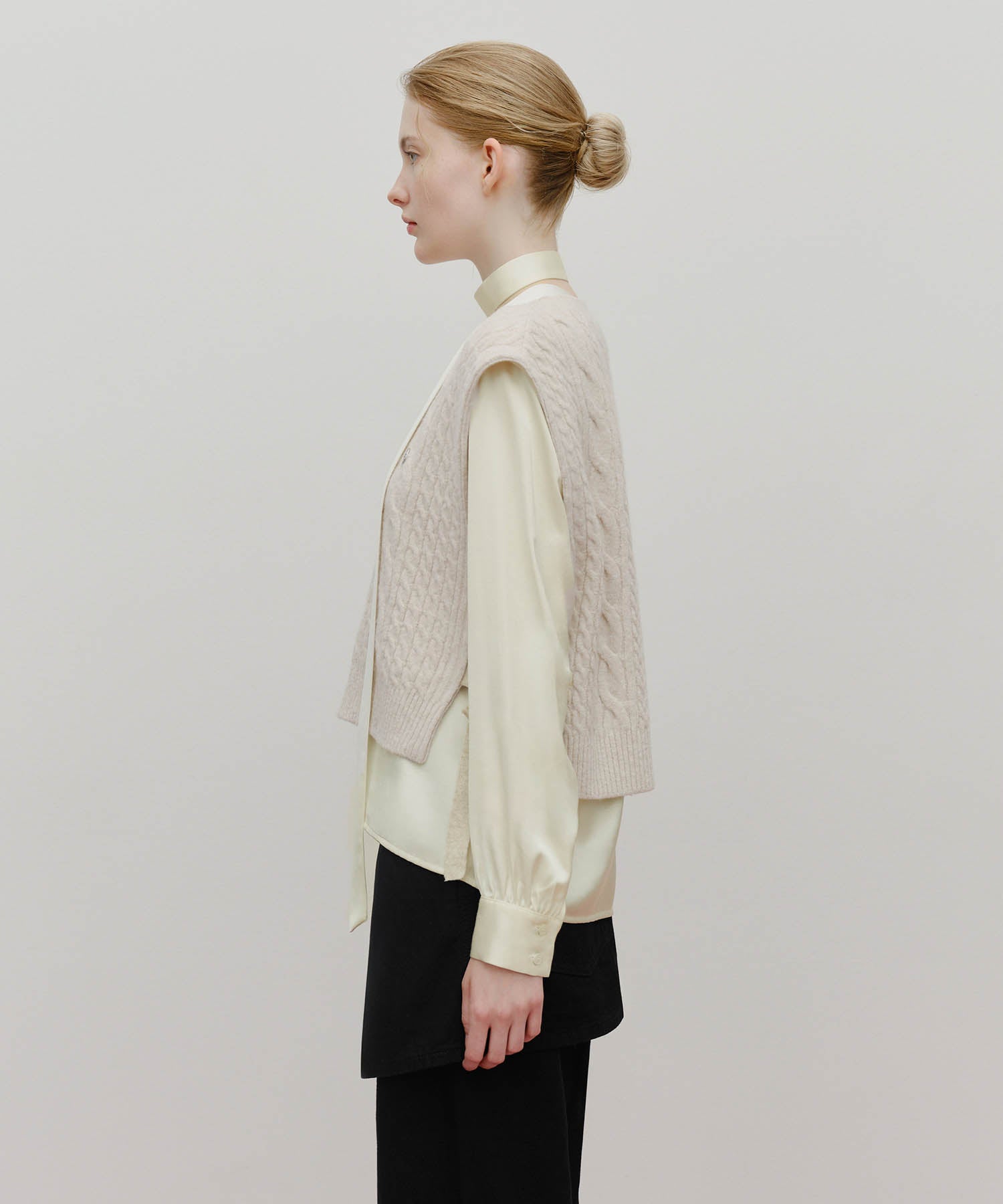 Marithe & Francois Girbaud - Side Ribbon Knit Vest (Ivory) product image 2 | TRAB K-Fashion Australia