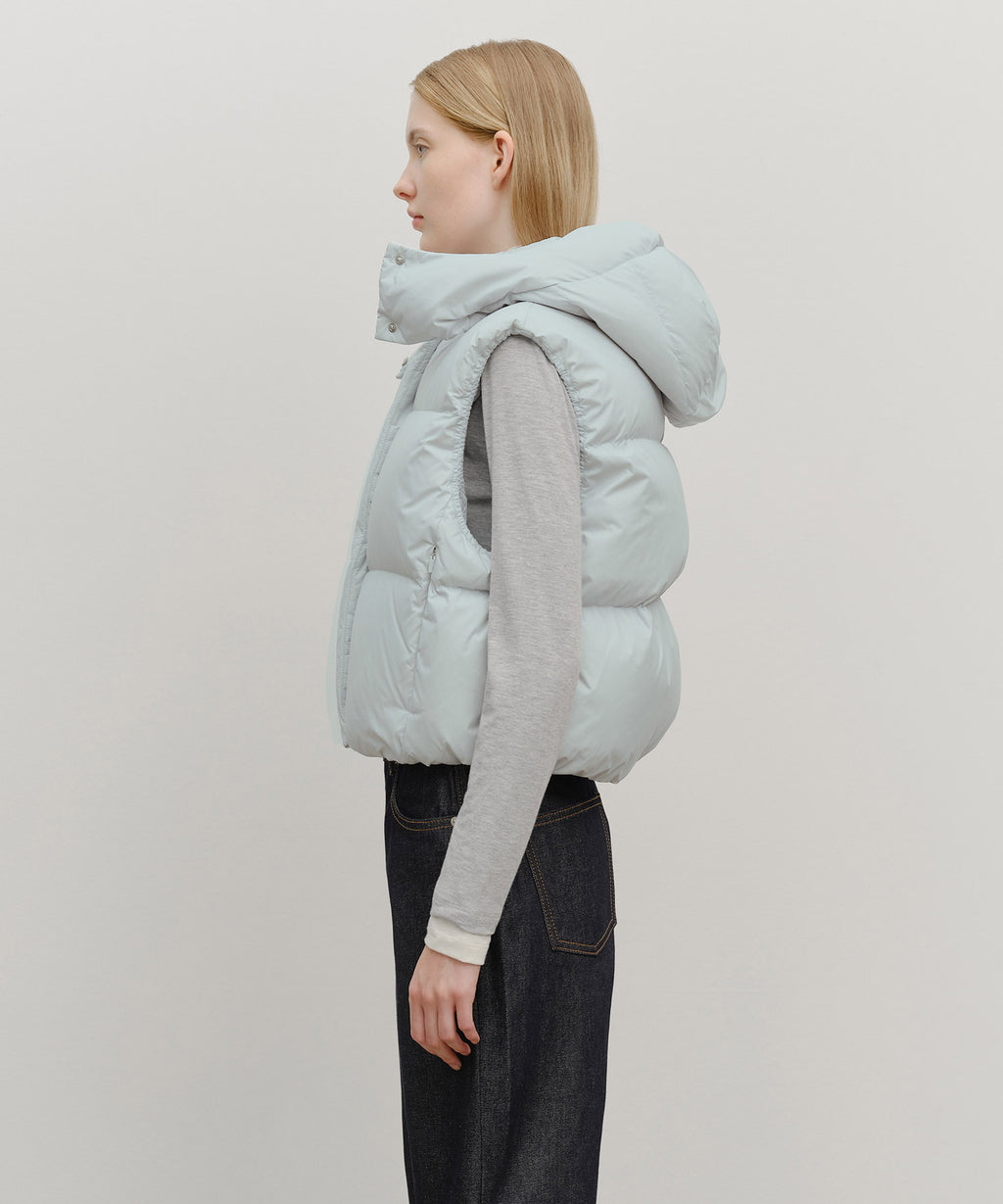 Marithe & Francois Girbaud - Circle Logo Crop Hooded Down Vest (Mint Gray) product image 2 | TRAB K-Fashion Australia