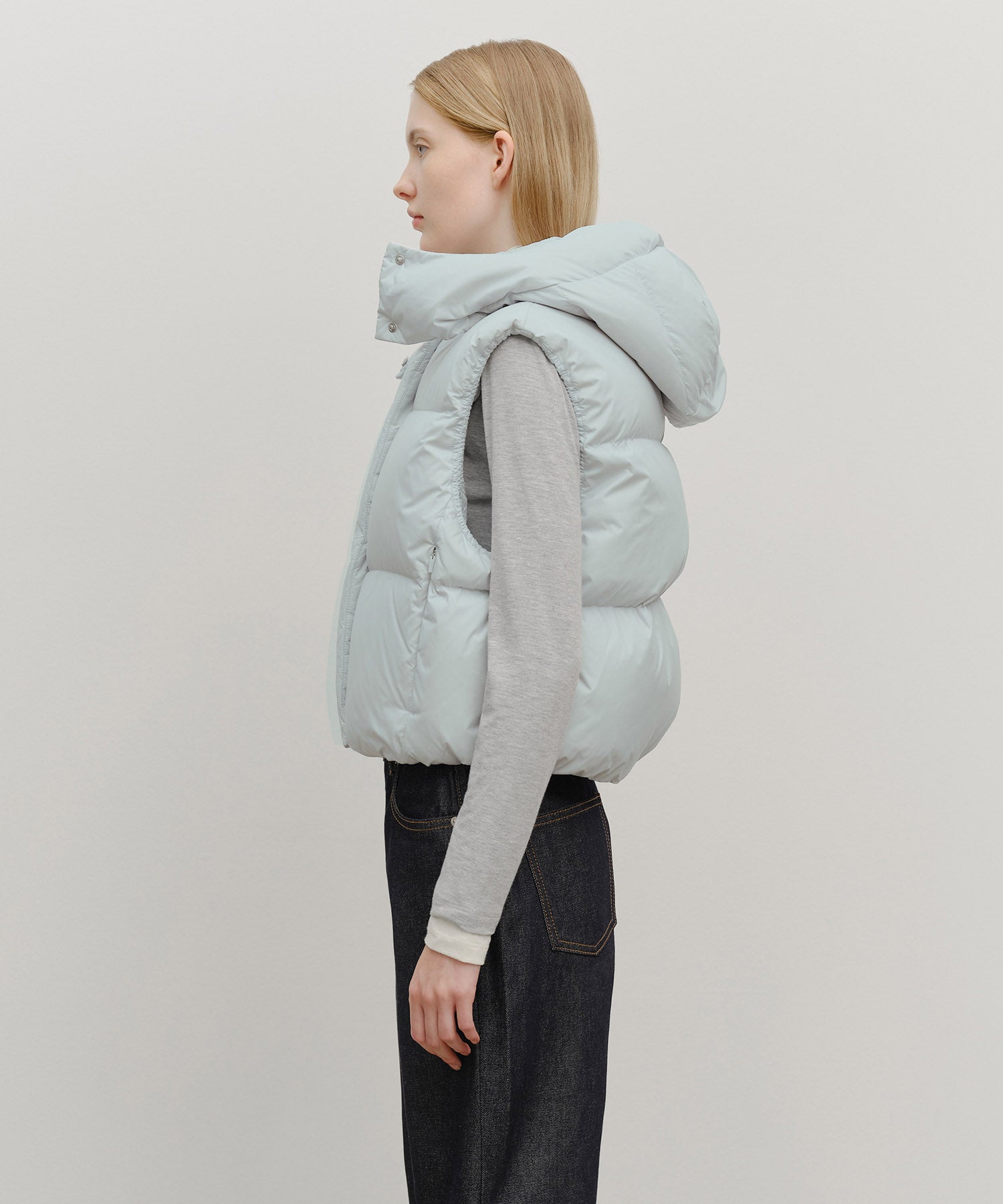 Marithe & Francois Girbaud - Circle Logo Crop Hooded Down Vest (Mint Gray) product image 2 | TRAB K-Fashion Australia