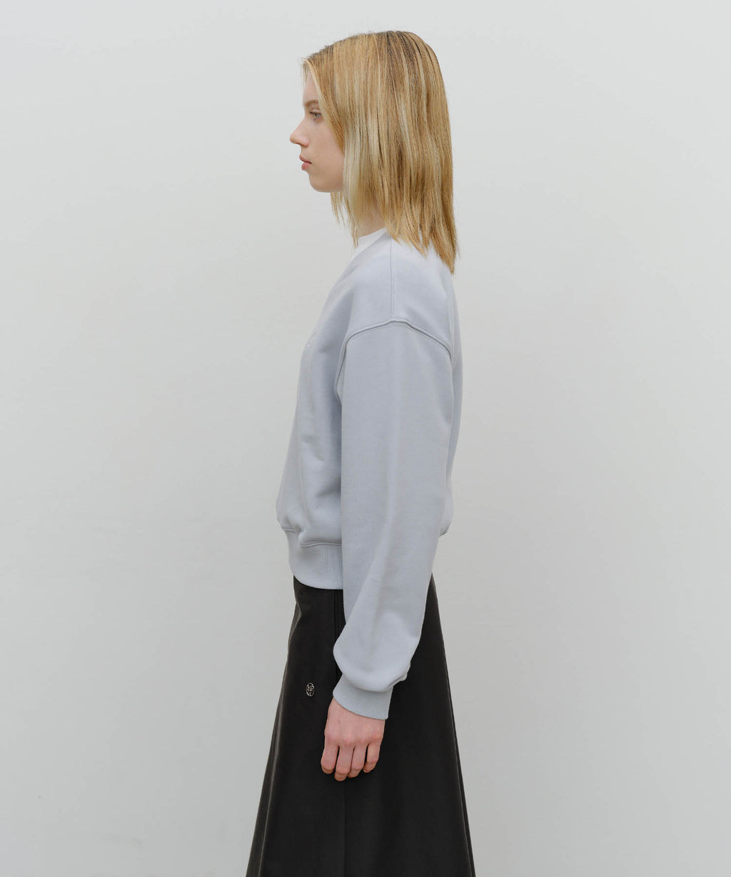 Marithe & Francois Girbaud - Circle Logo V Neck Crop Sweatshirt (Light Gray) product image 2 | TRAB K-Fashion Australia