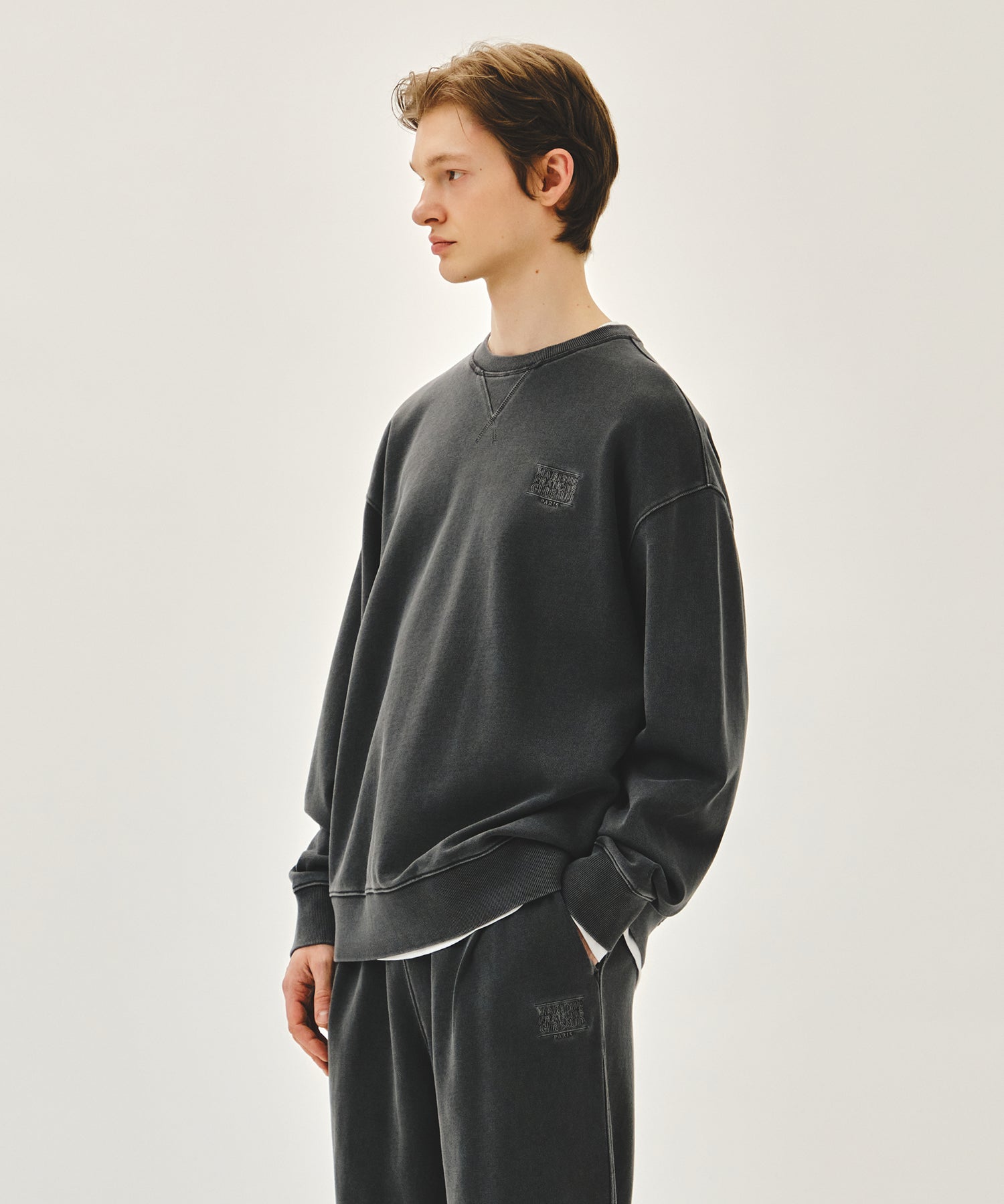 Marithe & Francois Girbaud - Outline Classic Logo Dyeing Oversized Sweatshirt (Charcoal) product image 2 | TRAB K-Fashion Australia
