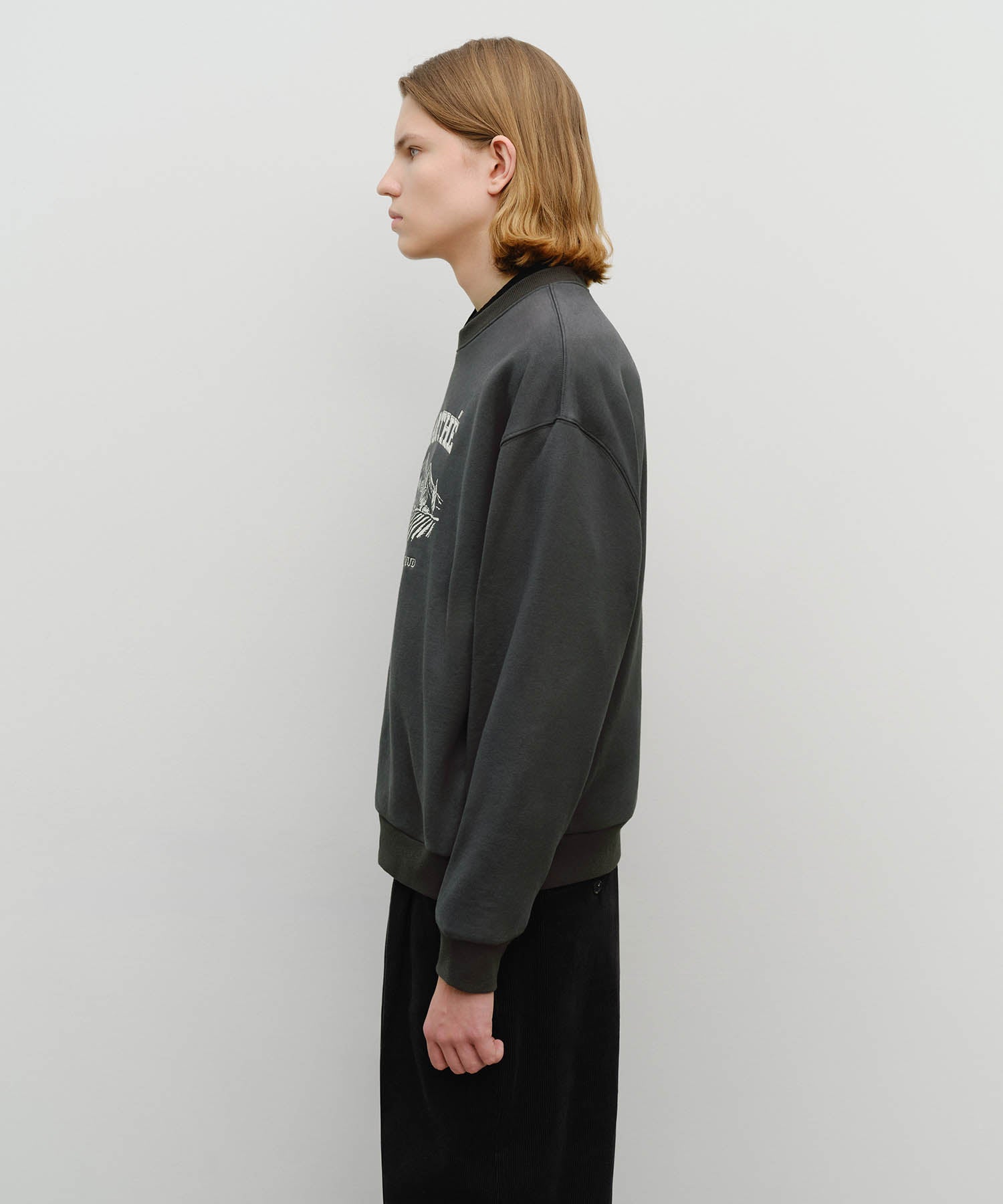 Marithe & Francois Girbaud - Winery Applique Logo Over Fit Sweatshirt (Charcoal) product image 2 | TRAB K-Fashion Australia