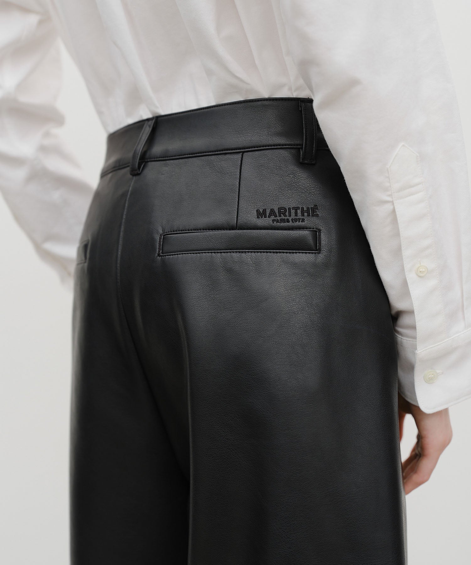 Marithe & Francois Girbaud - Regular Logo Bermuda Pants (Black) product image 2 | TRAB K-Fashion Australia
