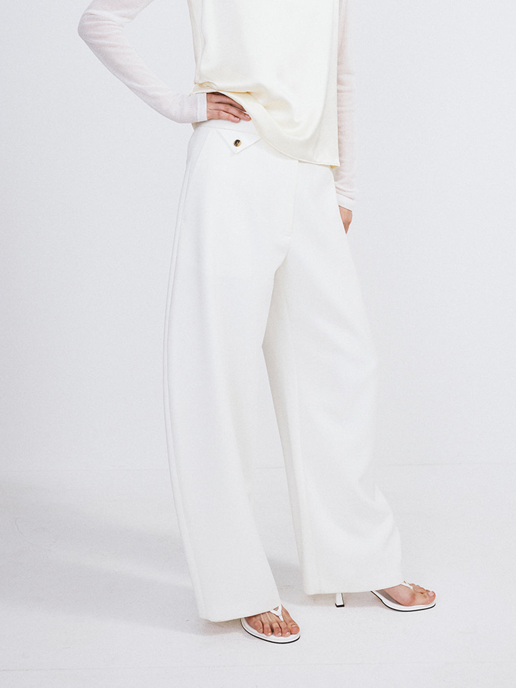 Recto - Curved Legs Crepe Pants (Off White) product image 4 | TRAB K-Fashion Australia