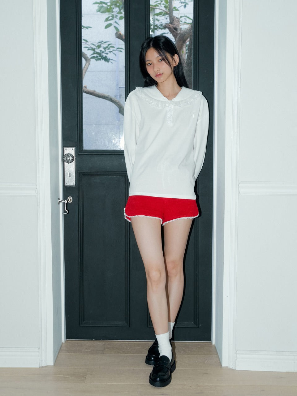 Margarin Fingers - Lace Knit Shorts (Red) product image 1 | TRAB K-Fashion Australia
