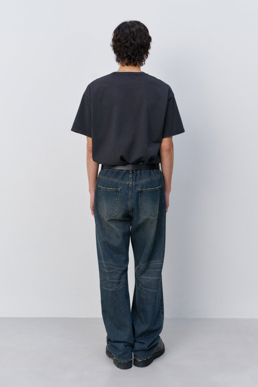 Insilence - Lettering Graphic T-shirt (Vintage Black) product image 5 | TRAB K-Fashion Australia