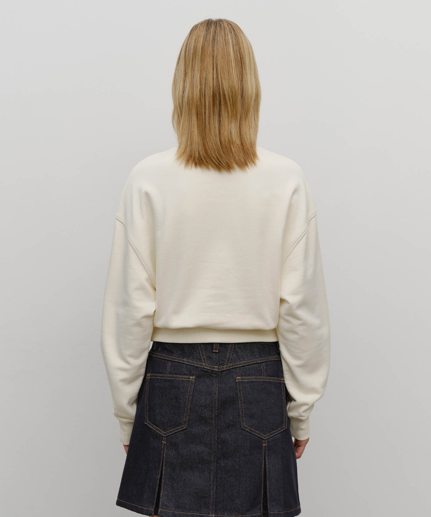 Marithe & Francois Girbaud - Marithe Love Graphic Crop Sweatshirt (Ivory) product image 3 | TRAB K-Fashion Australia