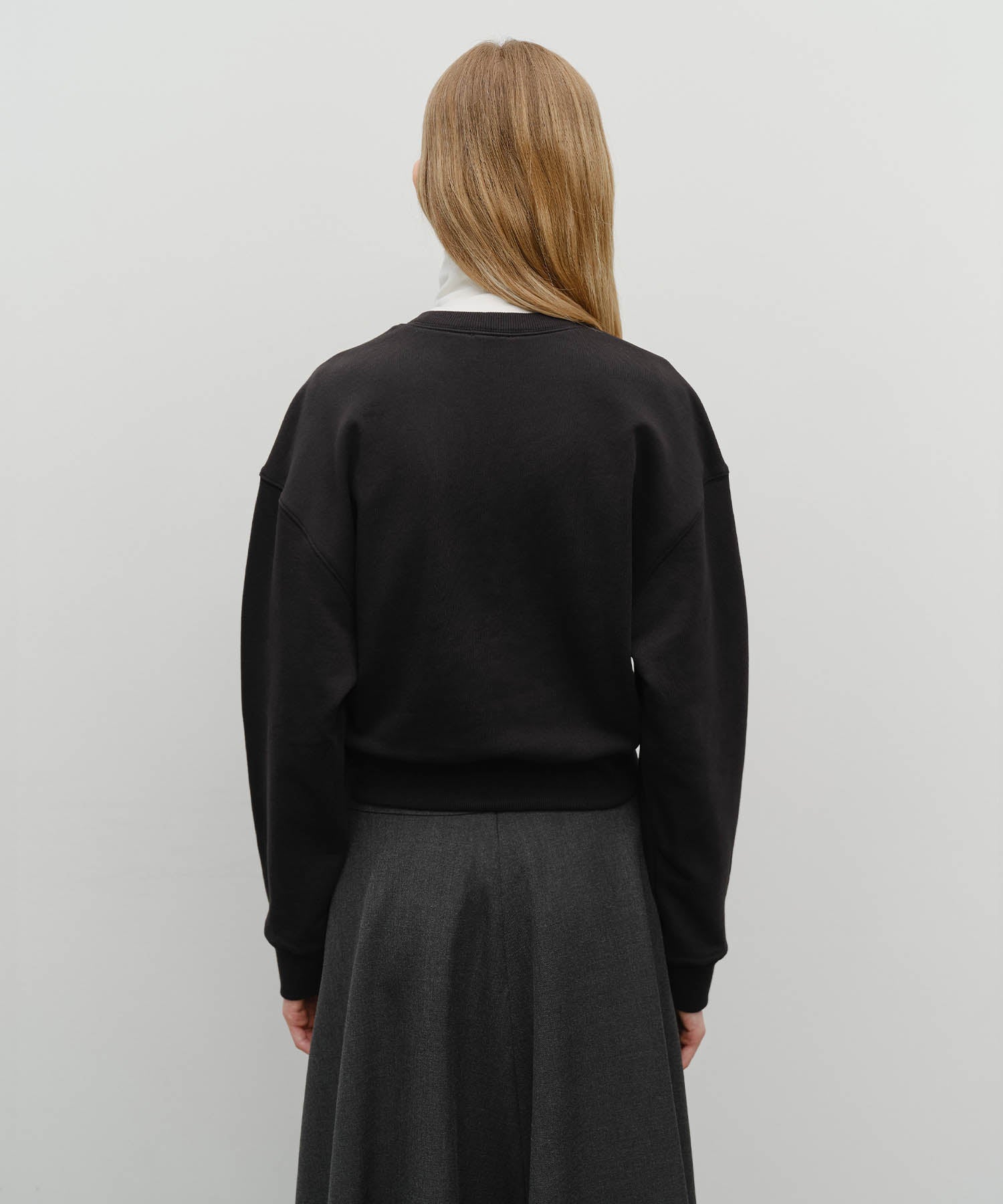 Marithe & Francois Girbaud - Marithe Love Graphic Crop Sweatshirt (Black) product image 3 | TRAB K-Fashion Australia