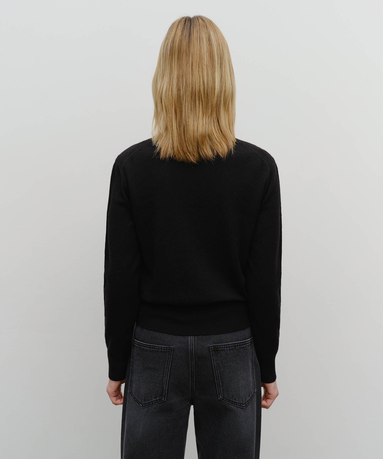 Marithe & Francois Girbaud - Basic Crop Knit Pullover (Black) product image 3 | TRAB K-Fashion Australia