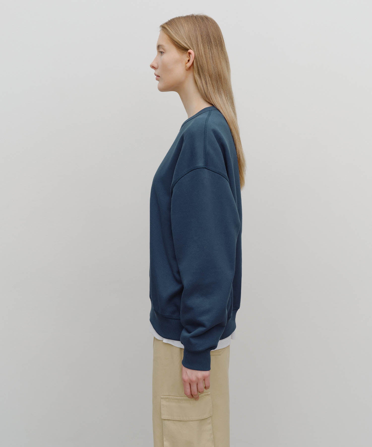 Marithe & Francois Girbaud - Lettering Logo Over Fit Sweatshirt (Blue) product image 3 | TRAB K-Fashion Australia