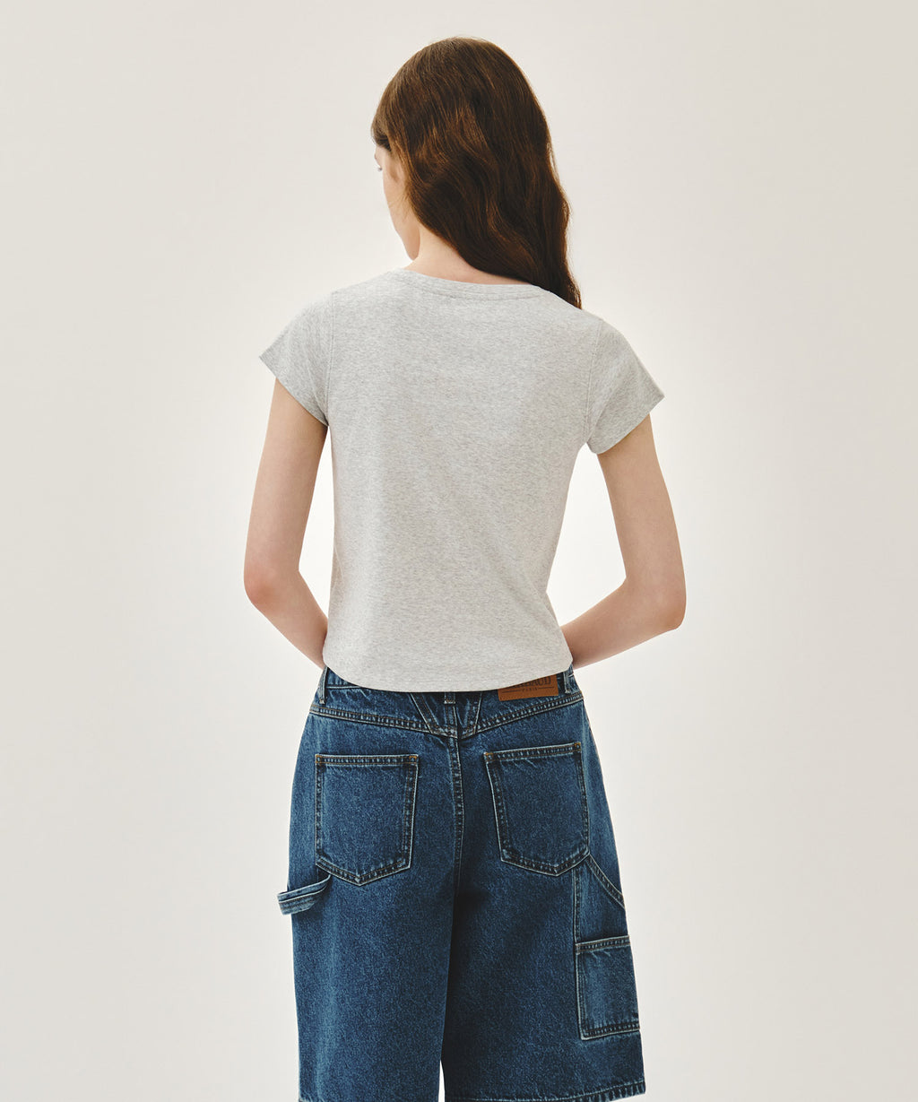 Marithe & Francois Girbaud - [Pre-order – Ships 19 Jun] Flower Classic Logo Cap Sleeve Slim Crop Tee (Light Heather Gray) product image 3 | TRAB K-Fashion Australia