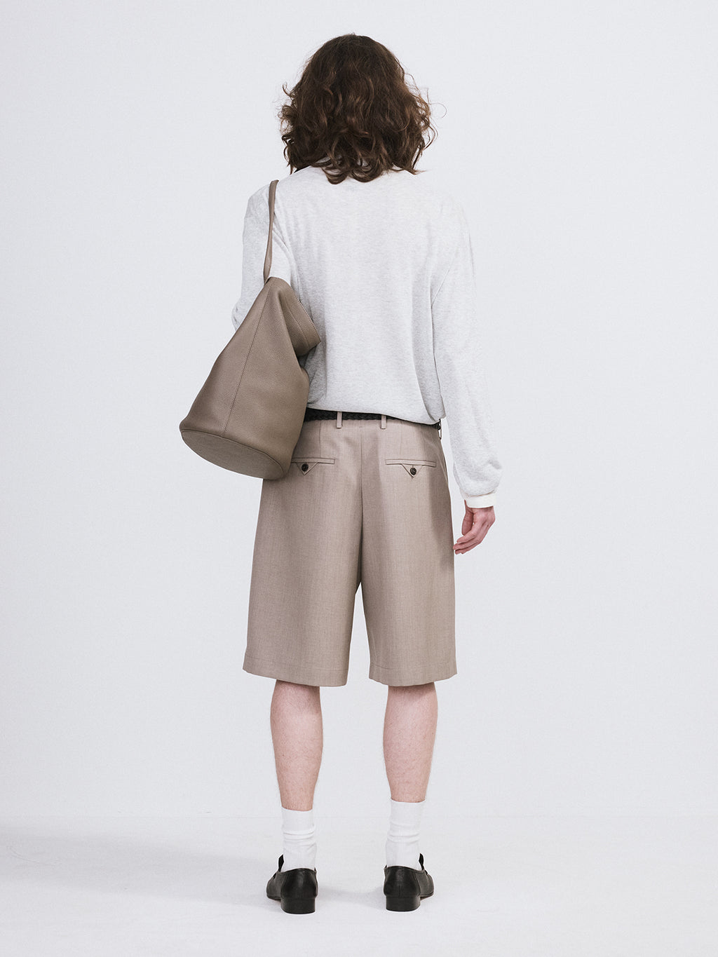 Recto - Tucked Detail Bermuda Pants (Sepia Grey) product image 3 | TRAB K-Fashion Australia