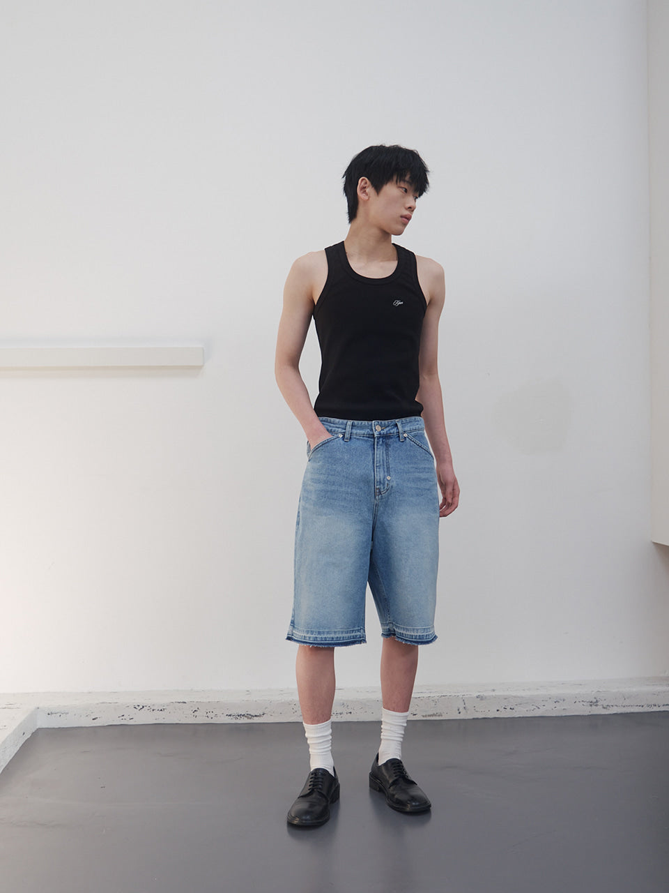 Kijun - Armour Fit Tank Top (Black) product image 3 | TRAB K-Fashion Australia