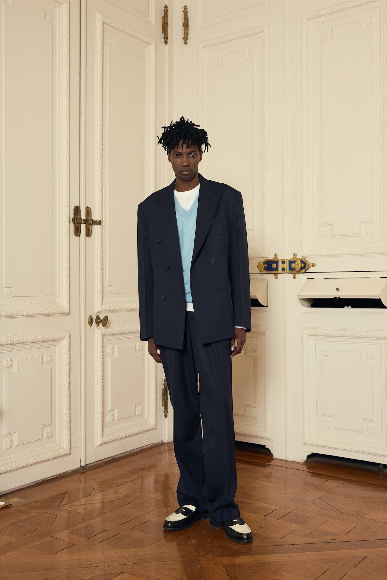 STU - Herringbone Double Breasted Blazer (Navy) product image 15 | TRAB K-Fashion Australia