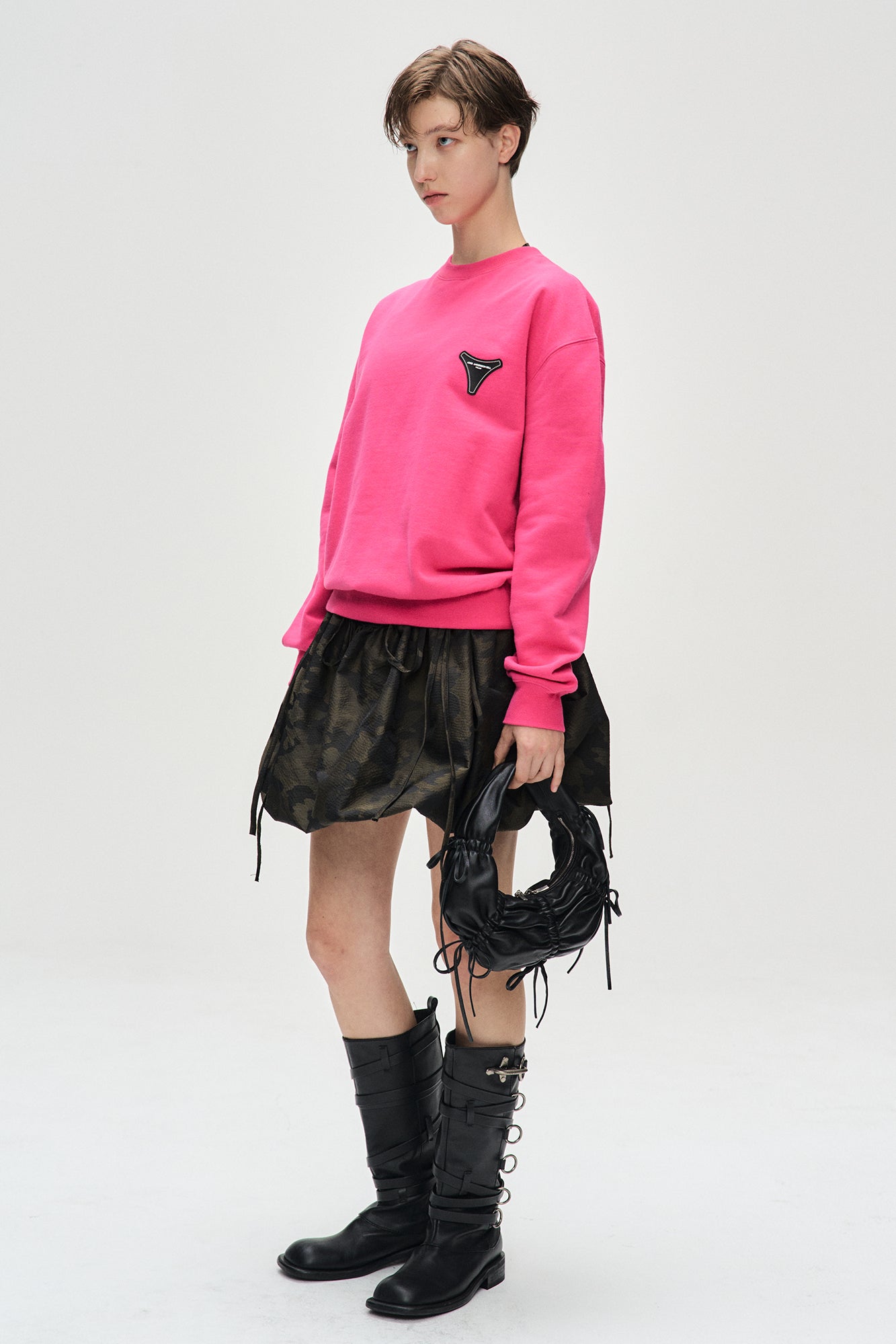 Andersson Bell - Unisex Stool Patch Logo Sweatshirts (Pink) product image 3 | TRAB K-Fashion Australia