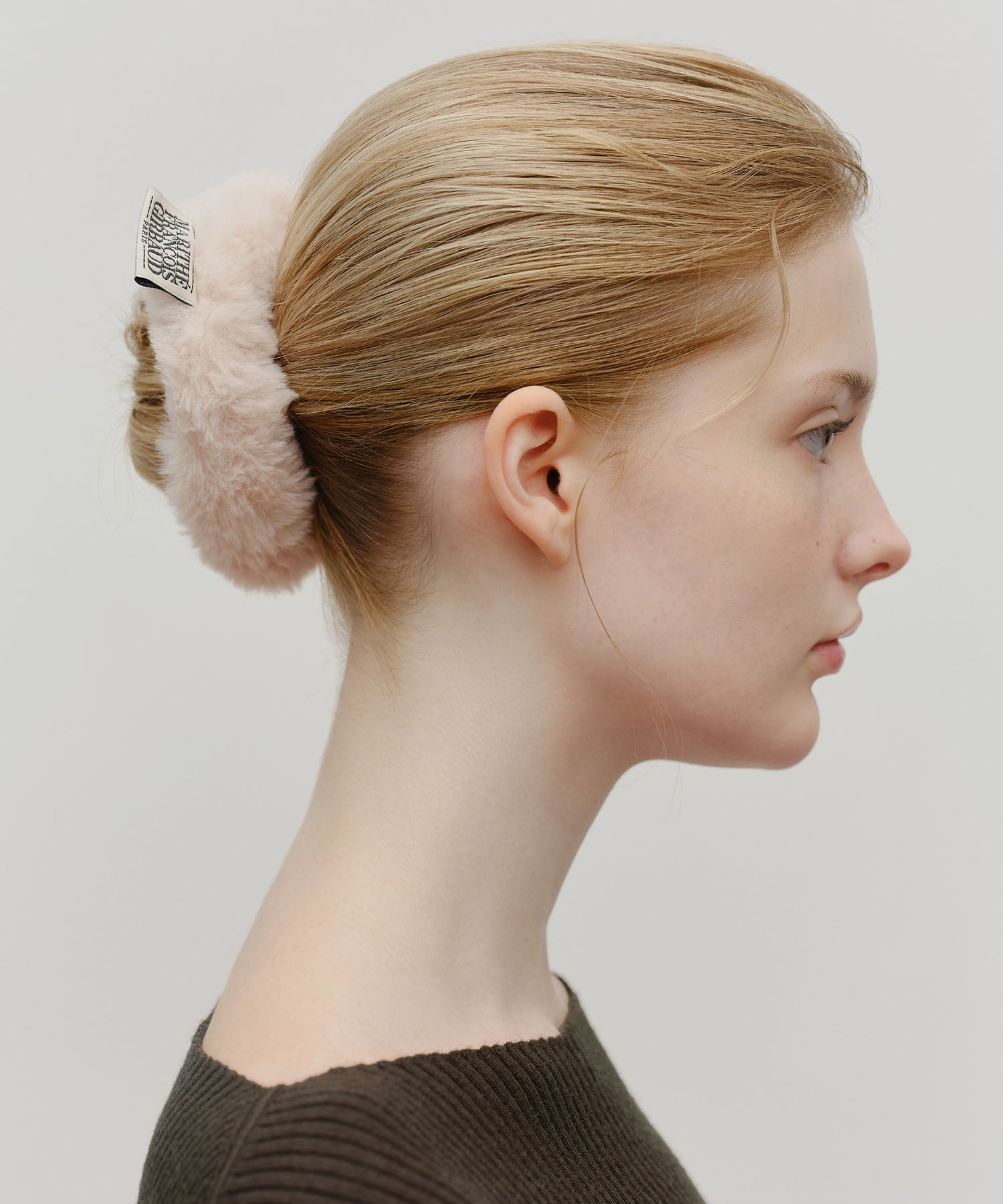 Marithe & Francois Girbaud - Classic Logo Fur Scrunchie (Baby Pink) product image 4 | TRAB K-Fashion Australia