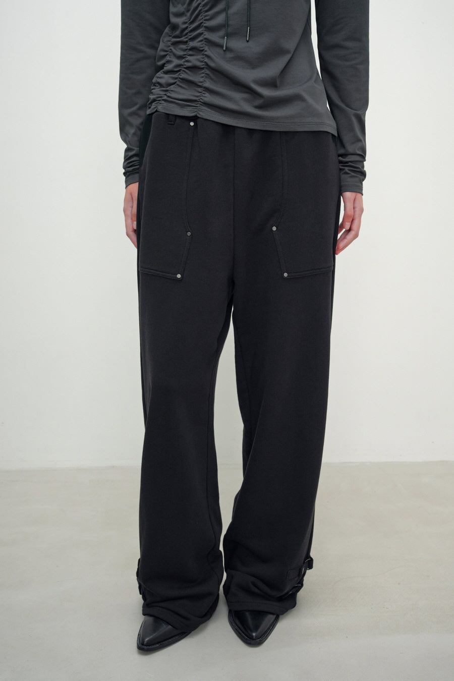 Insilence - Belted Strap Sweat Pants (Black) product image 2 | TRAB K-Fashion Australia