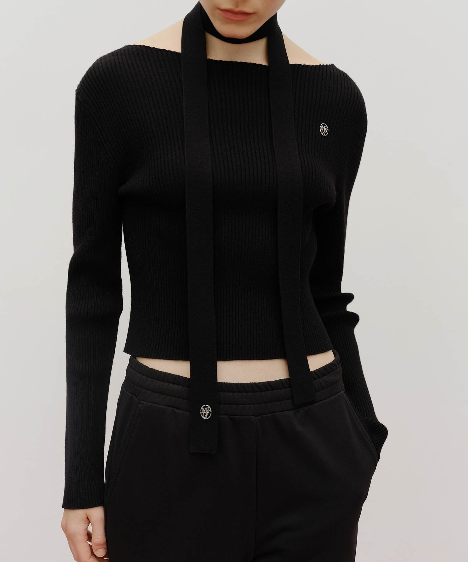 Marithe & Francois Girbaud - Muffler Set Knit (Black) product image 4 | TRAB K-Fashion Australia