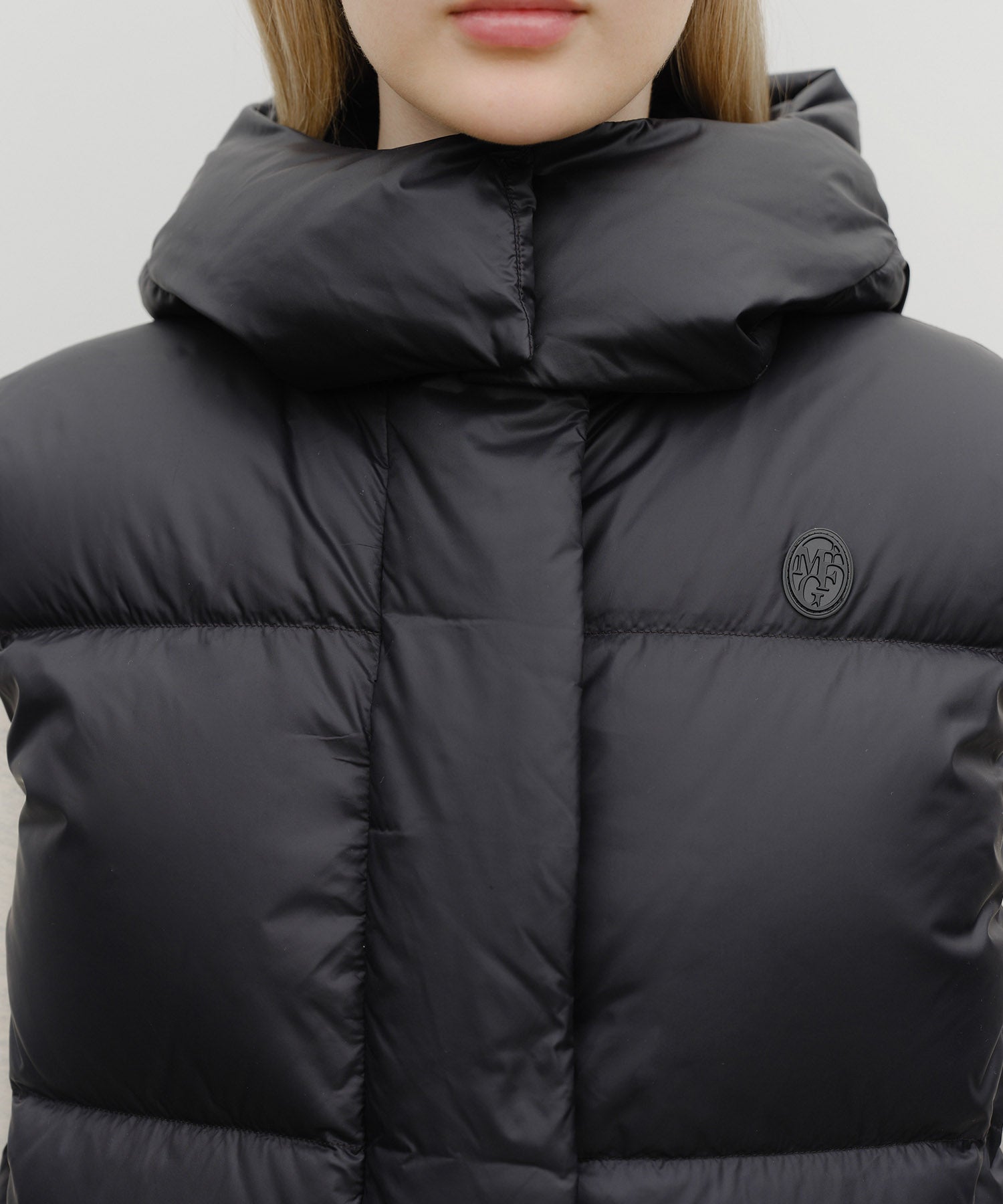 Marithe & Francois Girbaud - Circle Logo Crop Hooded Down Vest (Black) product image 4 | TRAB K-Fashion Australia