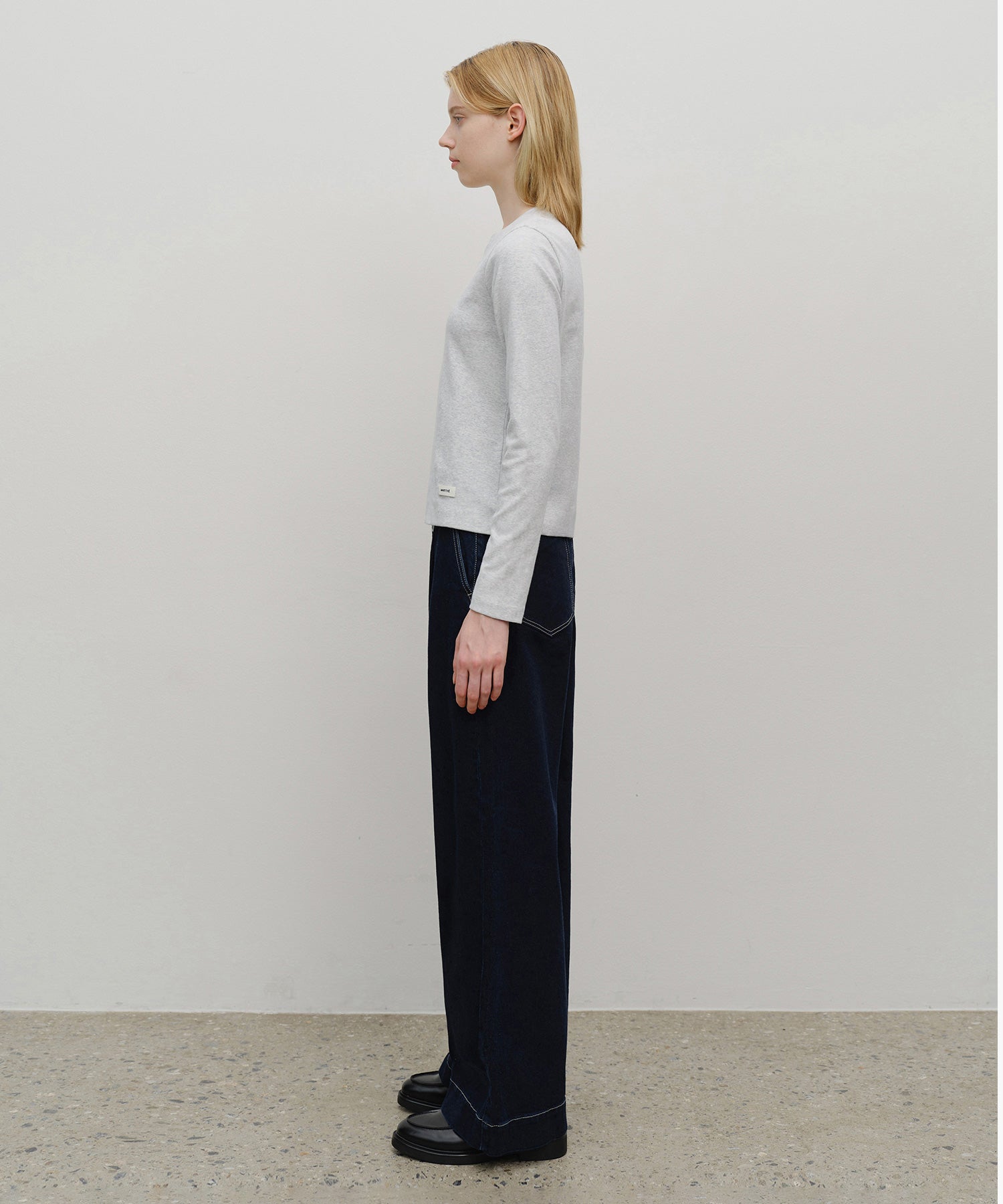 Marithe & Francois Girbaud - Low-waist Tuck Wide Denim Pants (Dark Blue) product image 4 | TRAB K-Fashion Australia