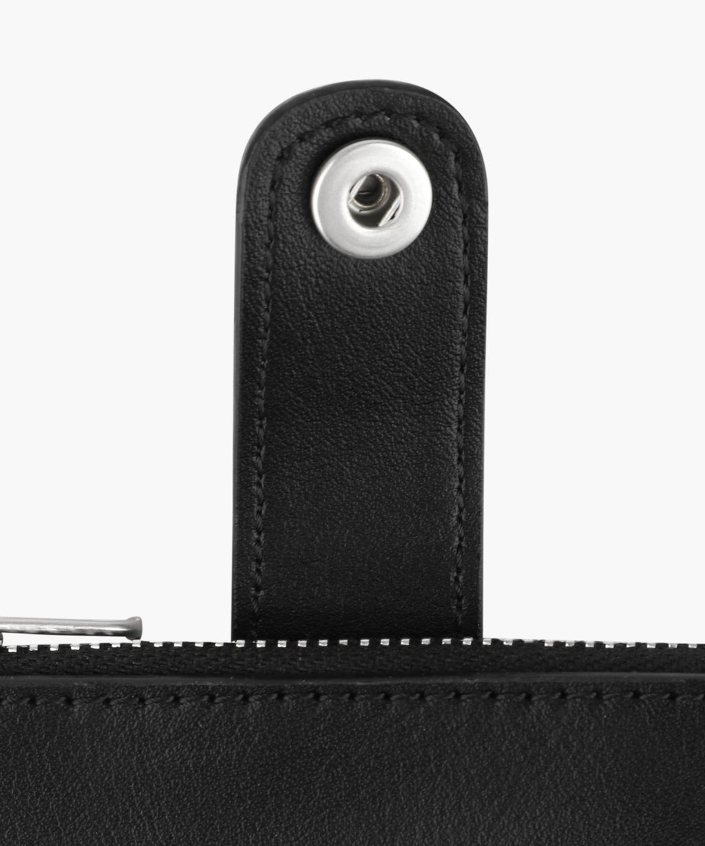 Marithe & Francois Girbaud - Regular Logo Peanut Keyring Wallet (Black) product image 4 | TRAB K-Fashion Australia