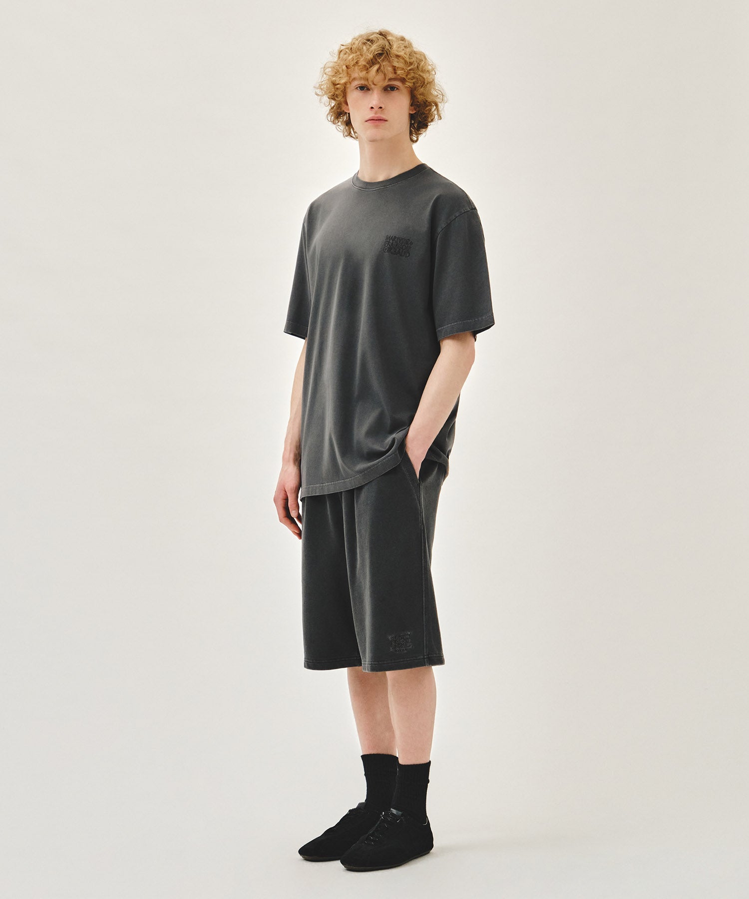 Marithe & Francois Girbaud - Outline Classic Logo Dyeing Bermuda Sweat Shorts (Charcoal) product image 4 | TRAB K-Fashion Australia