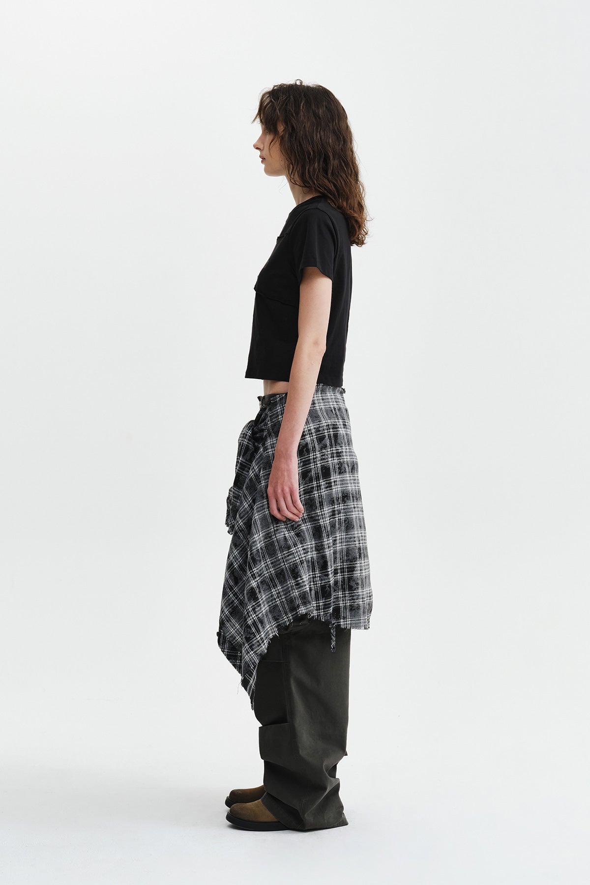 Matin Kim - Diagonal Cut Logo Crop Top (Black) product image 7 | TRAB K-Fashion Australia