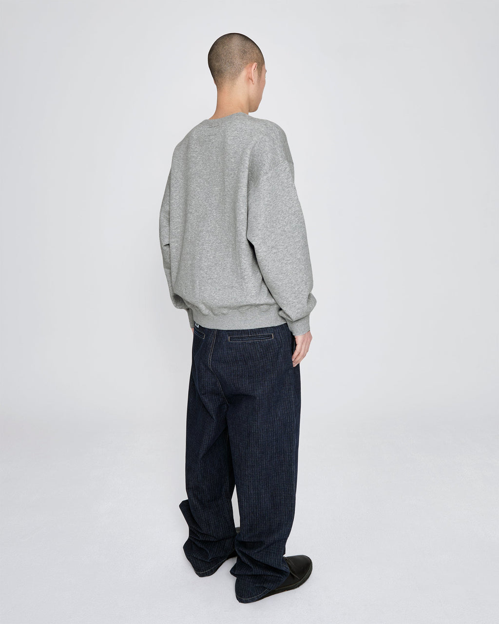 yeseyesee - Y.E.S Typo Sweatshirt (Grey) product image 9 | TRAB K-Fashion Australia