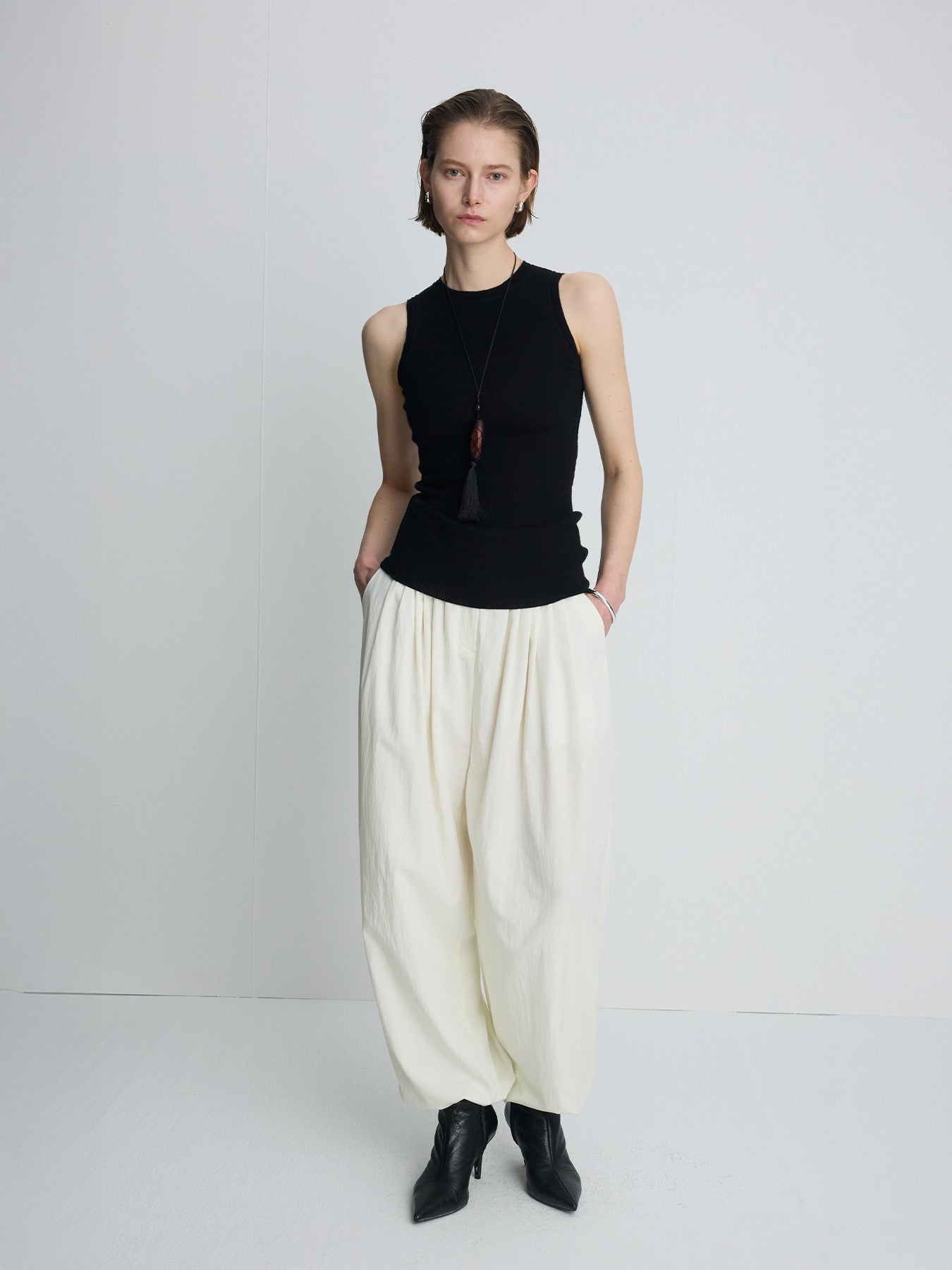 Tonywack - Wool Cashmere Ribbed Tank Top (Black) product image 1 | TRAB K-Fashion Australia