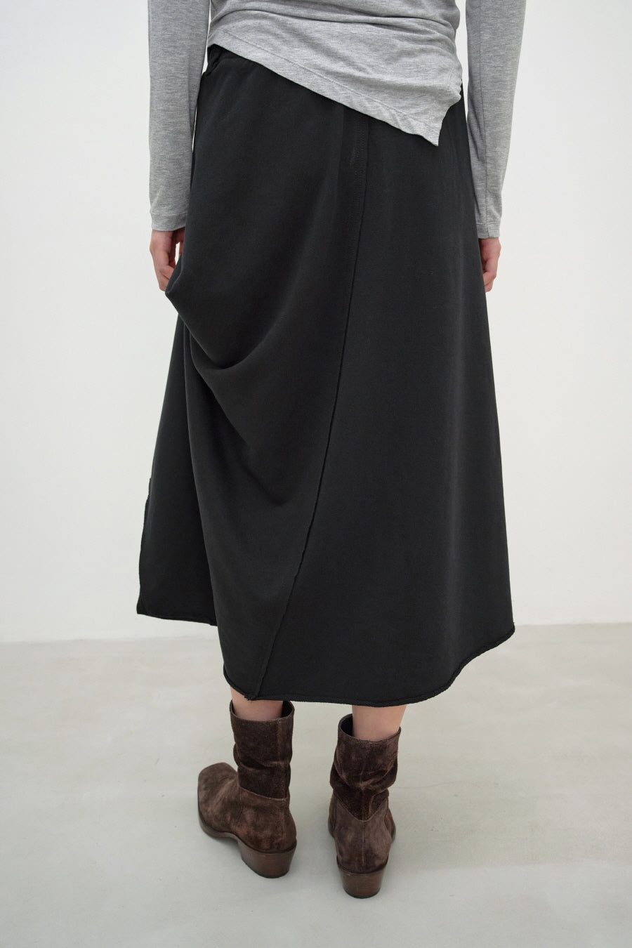 Insilence - Multi-Way Sweat Skirt (Black) product image 4 | TRAB K-Fashion Australia