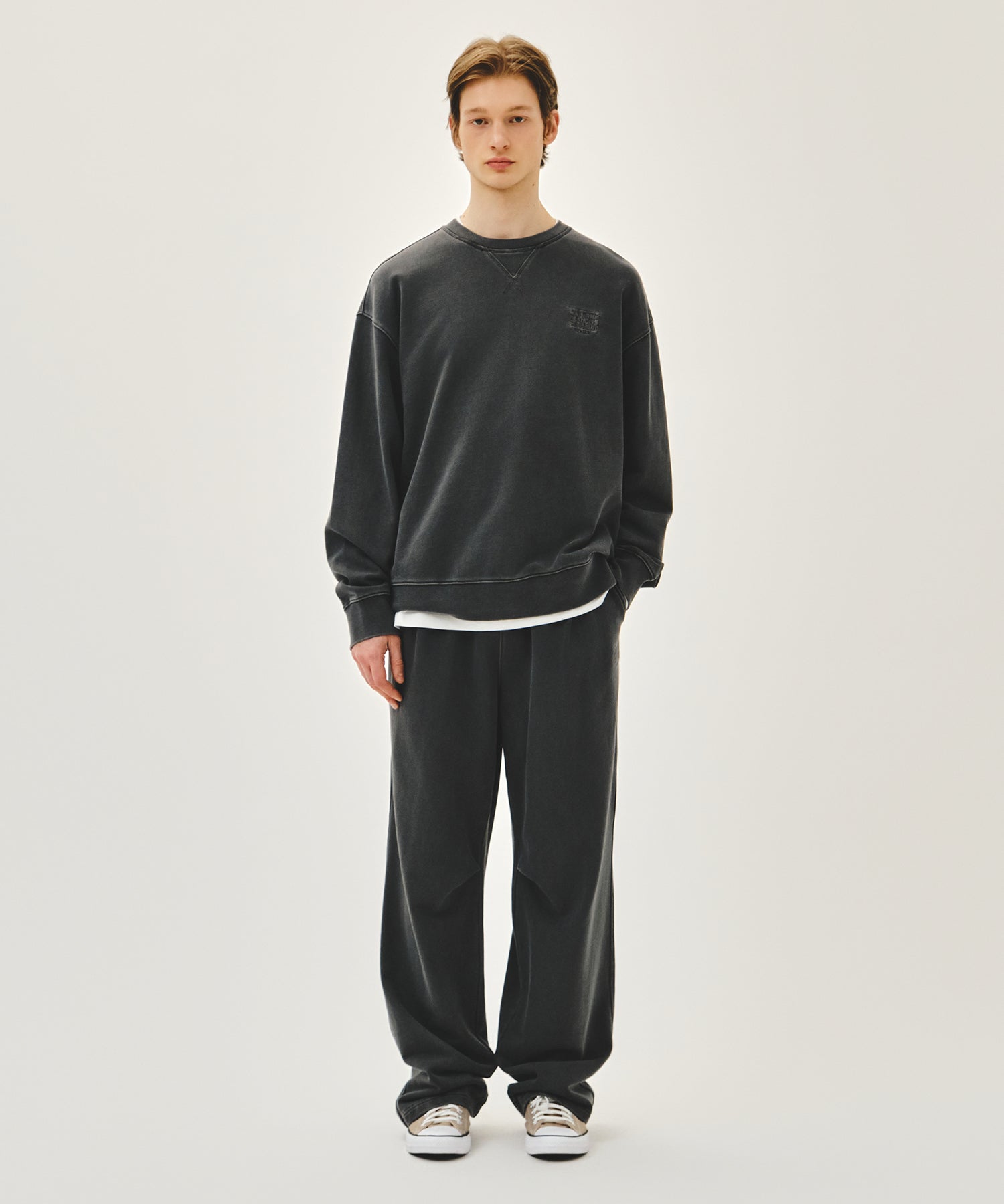 Marithe & Francois Girbaud - Outline Classic Logo Dyeing Oversized Sweatshirt (Charcoal) product image 5 | TRAB K-Fashion Australia
