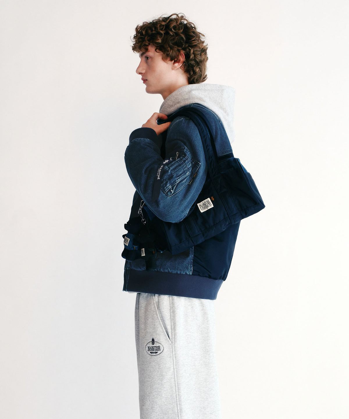 Marithe & Francois Girbaud - Marithe X Alpha Industries Classic Logo Nylon Duffle Bag (Navy) product image 5 | TRAB K-Fashion Australia