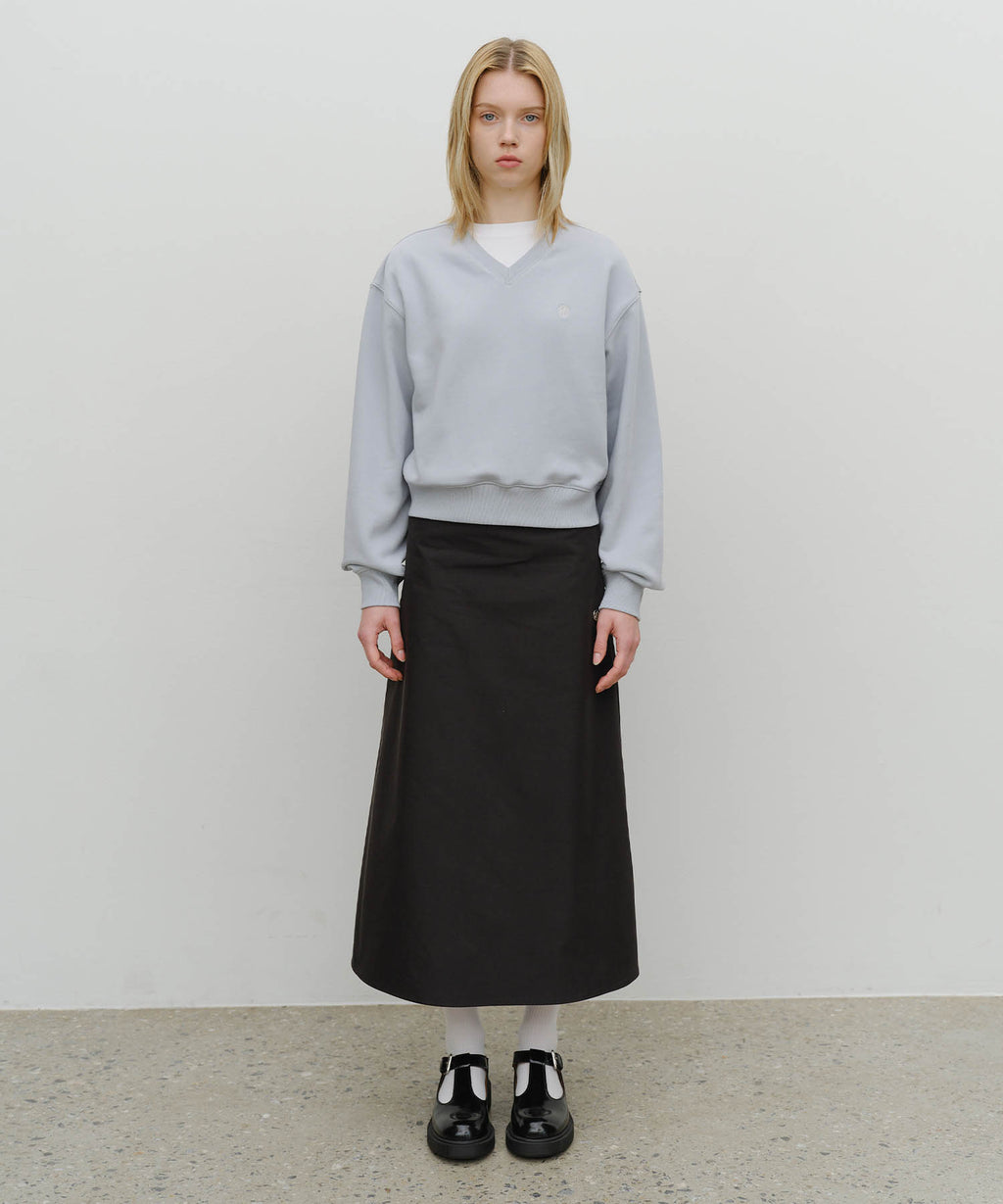 Marithe & Francois Girbaud - Circle Logo V Neck Crop Sweatshirt (Light Gray) product image 5 | TRAB K-Fashion Australia