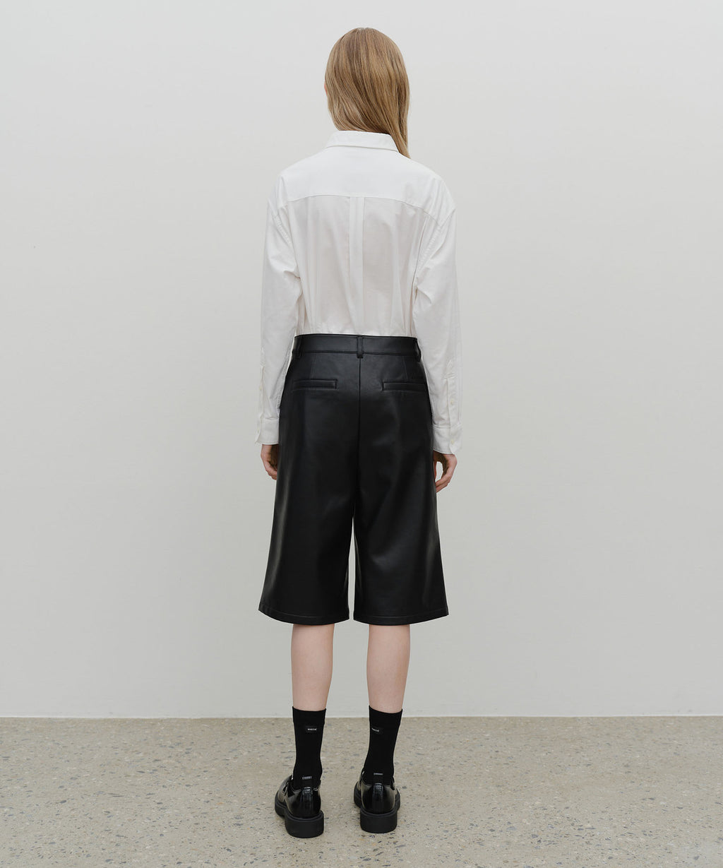 Marithe & Francois Girbaud - Regular Logo Bermuda Pants (Black) product image 5 | TRAB K-Fashion Australia