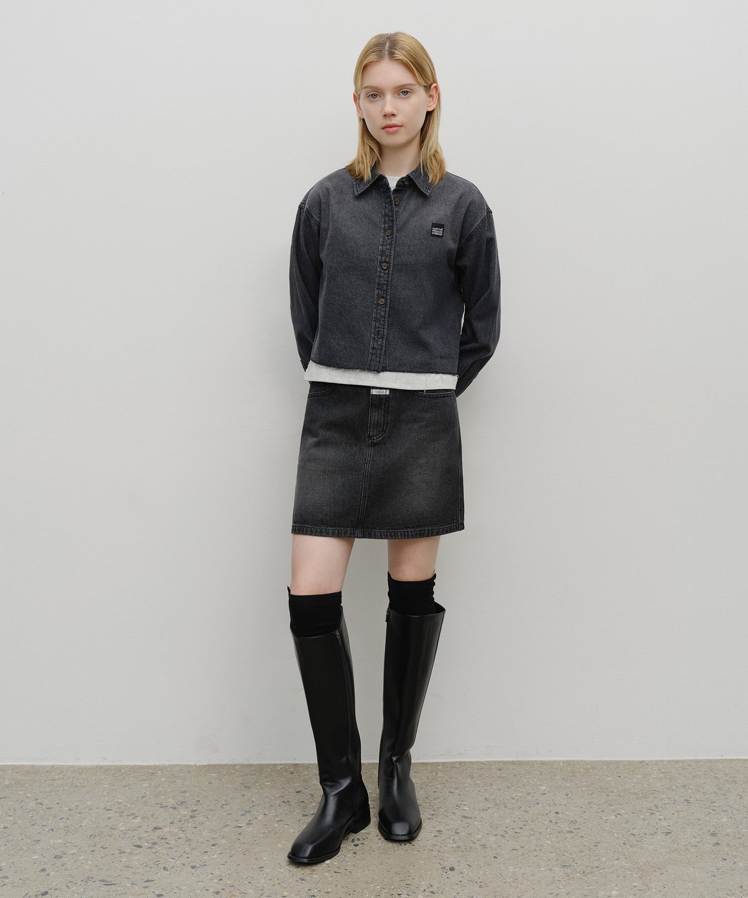 Marithe & Francois Girbaud - Heritage Lettering Logo Denim Crop Shirt (Black) product image 5 | TRAB K-Fashion Australia