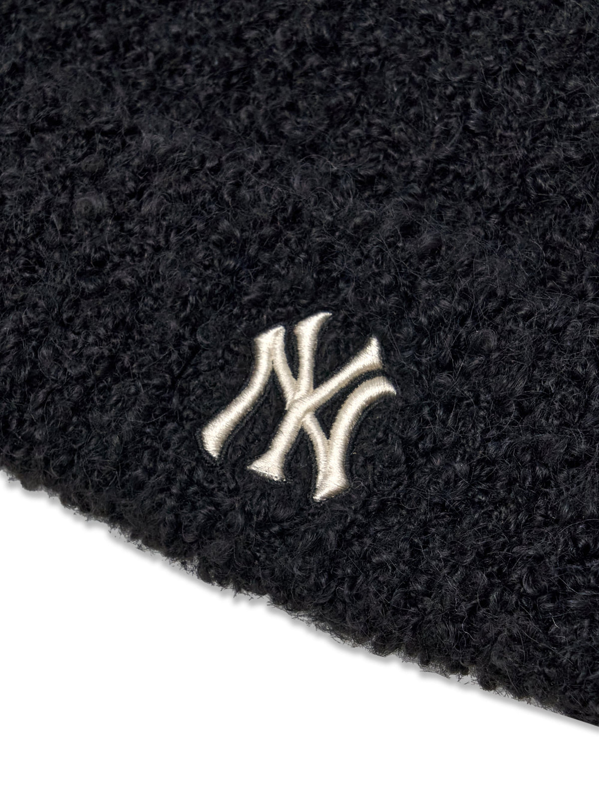 MLB Korea - MLB Plush Meow Beanie New York Yankees (Black) product image 5 | TRAB K-Fashion Australia