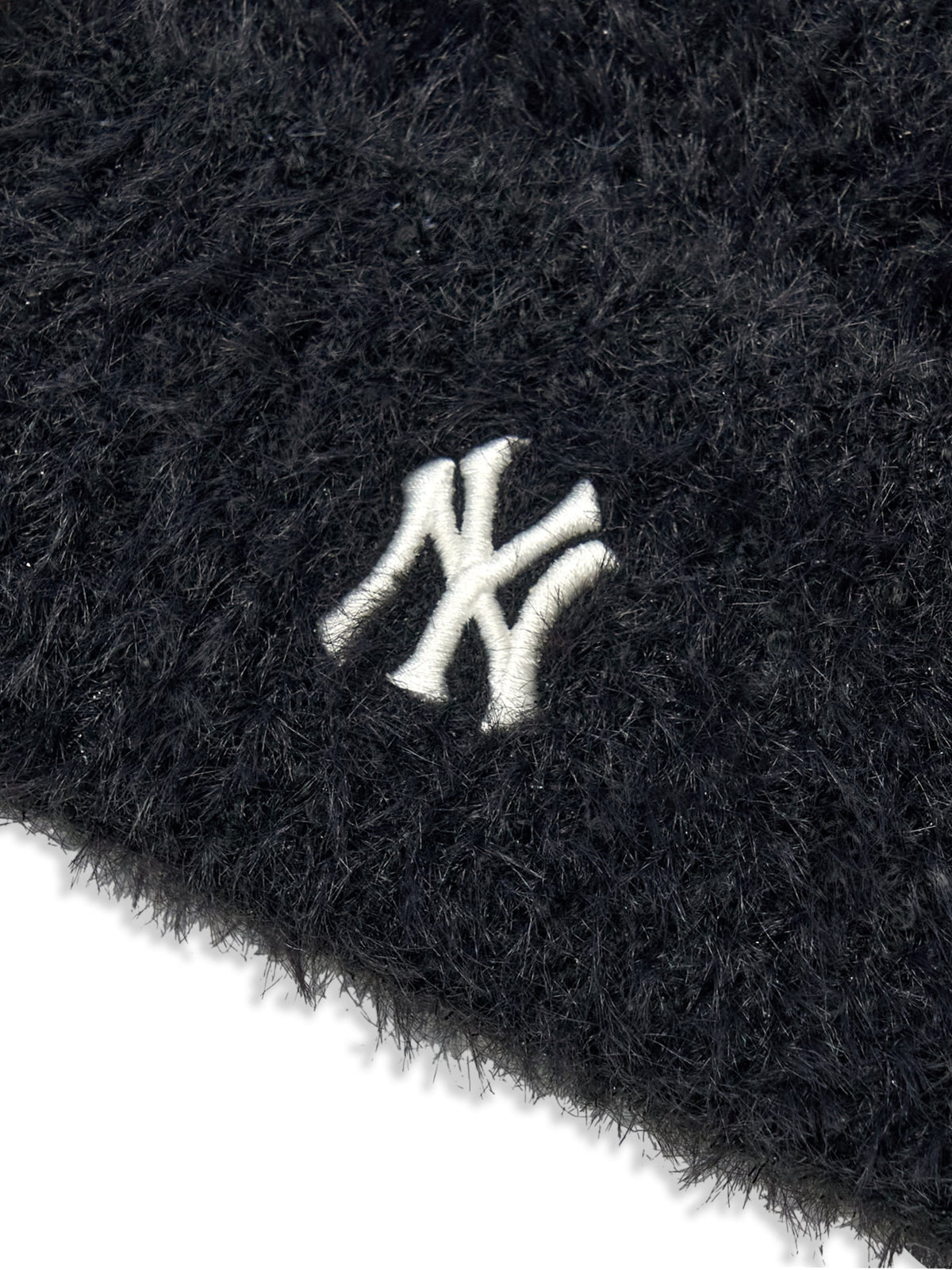 MLB Korea - MLB Ribbon Meow Beanie New York Yankees (Black) product image 4 | TRAB K-Fashion Australia