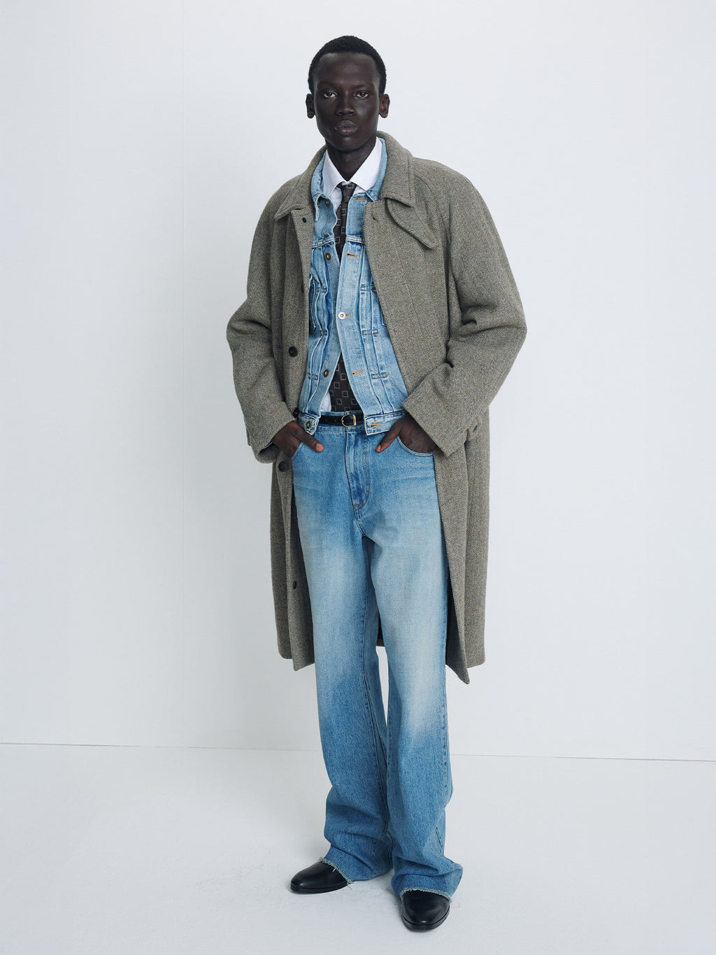 Tonywack - Re-Cut Flared Denim Jeans (Worn Blue) product image 6 | TRAB K-Fashion Australia