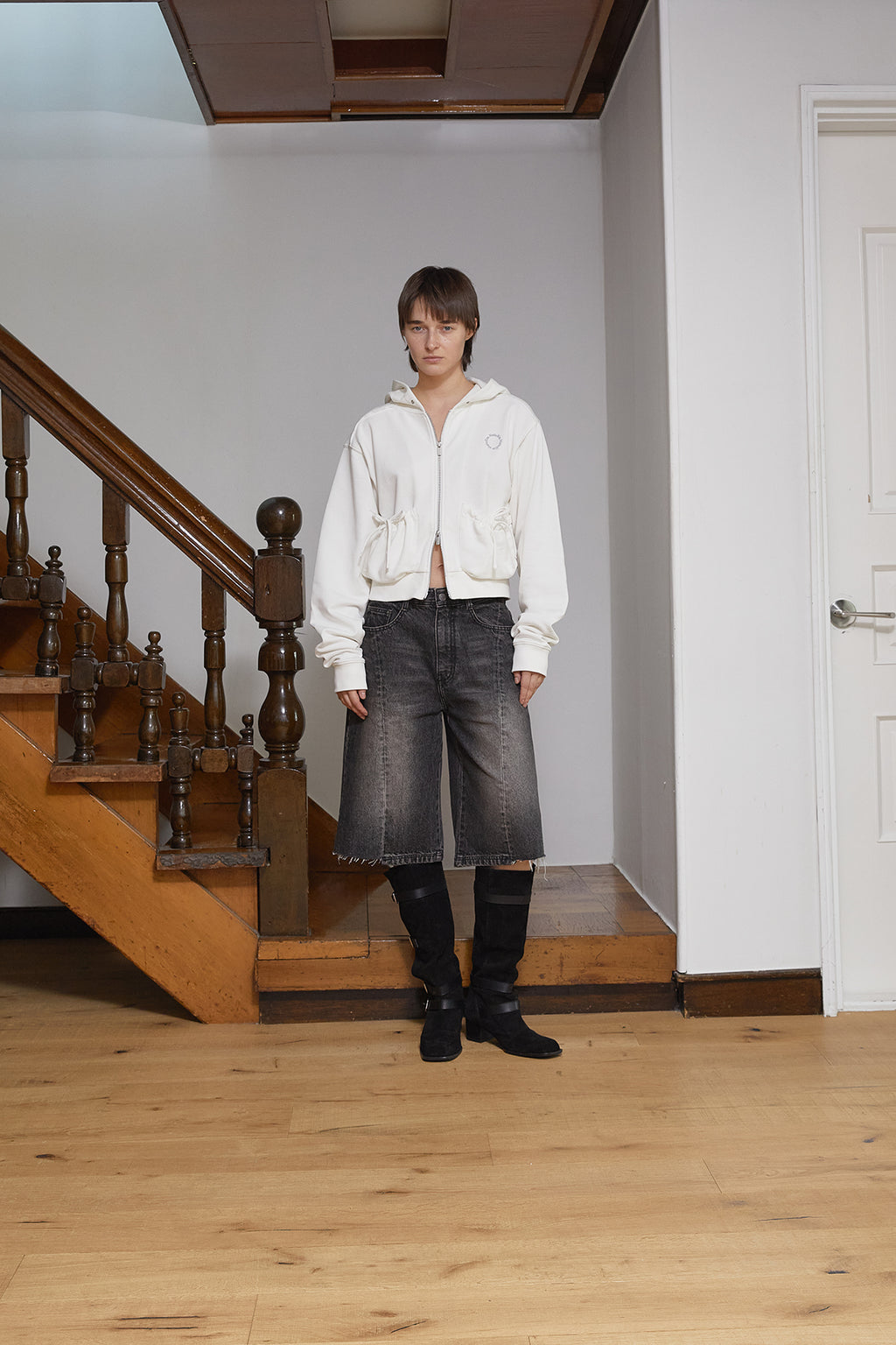 Matin Kim - Hem Point Bermuda Denim Pants (Charcoal) product image 12 | TRAB K-Fashion Australia