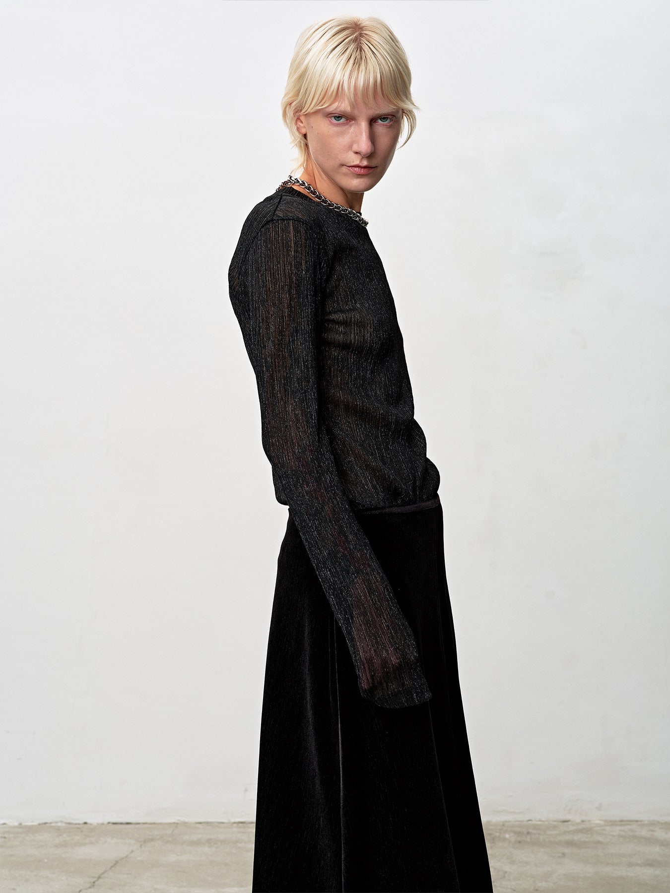 Tonywack - Velvet Flared Skirt (Black) product image 11 | TRAB K-Fashion Australia