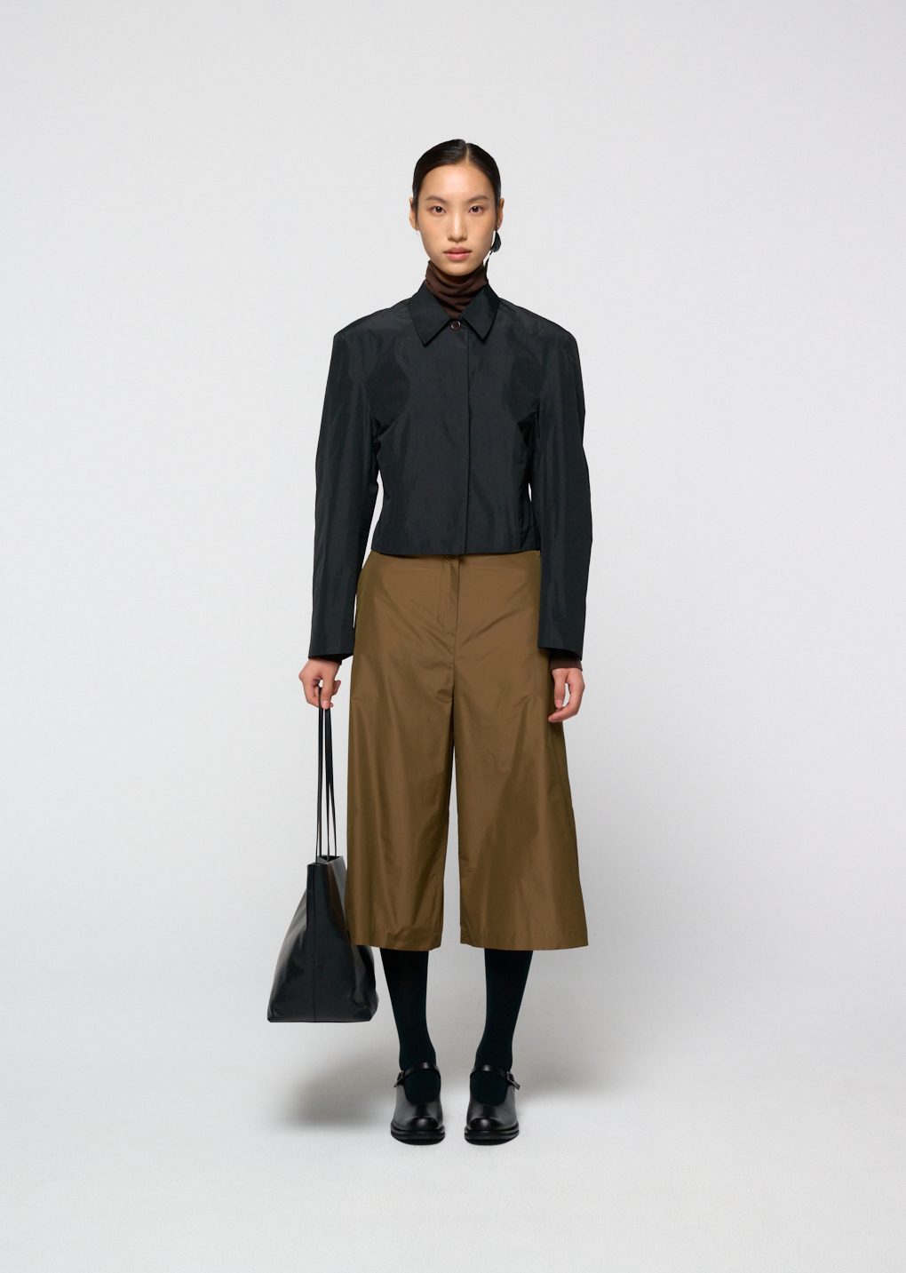 Amomento - Large leather tote bag (Black) product image 2 | TRAB K-Fashion Australia