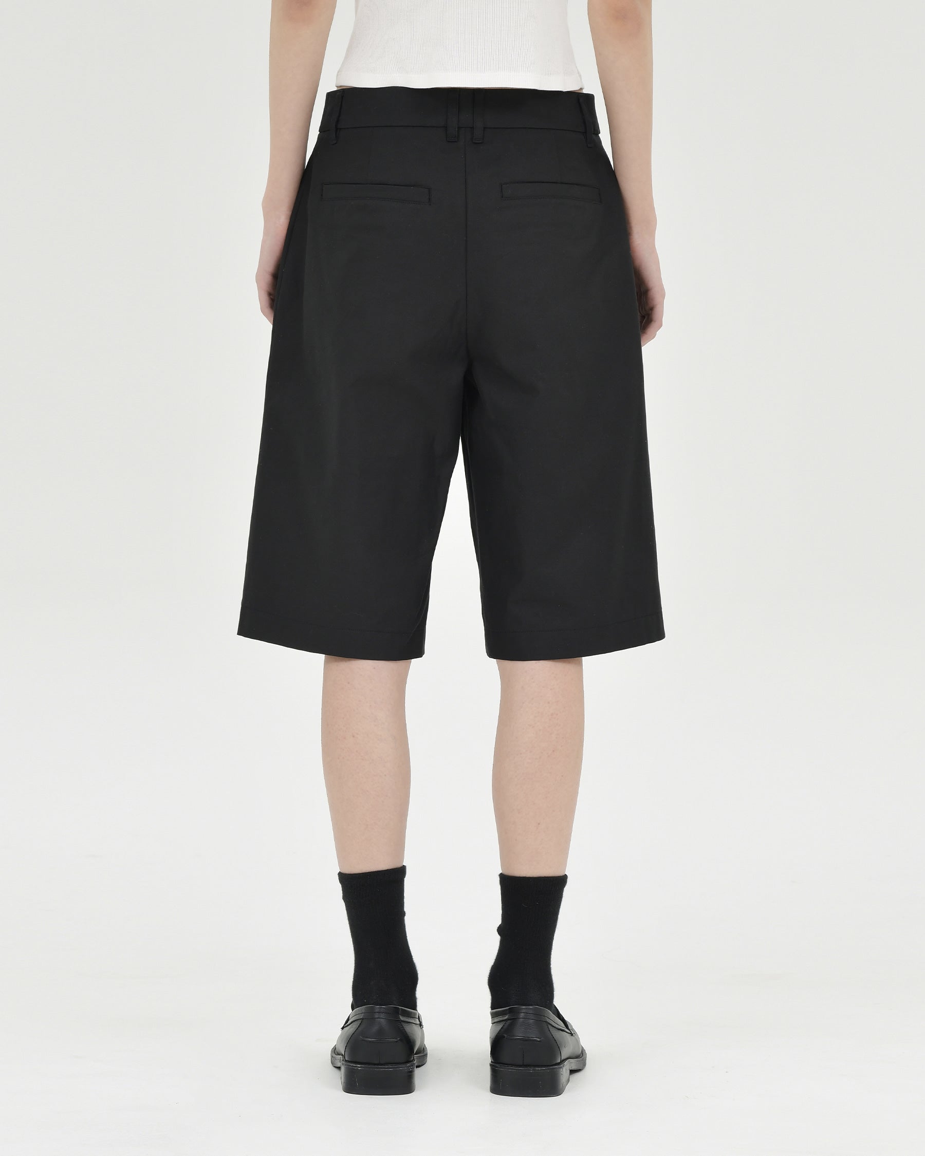 Brownyard - Bermuda Pants (Black) product image 2 | TRAB K-Fashion Australia