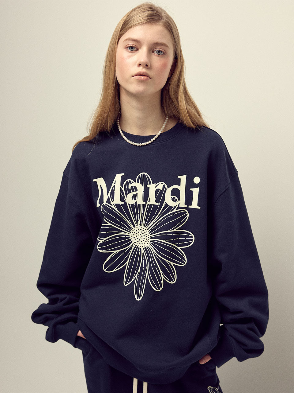 Mardi Mercredi - Oversized Sweatshirt Flowermardi (Navy Ivory) product image 1 | TRAB K-Fashion Australia