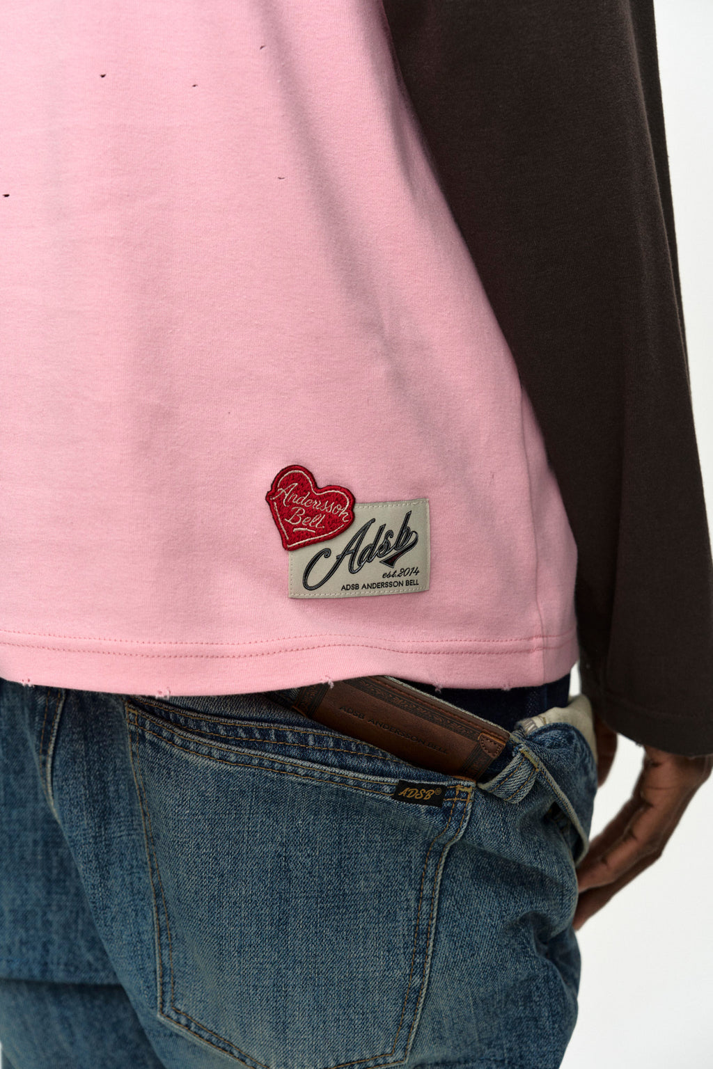 Andersson Bell - Logo Wappen Raglan L/s T-Shirt (Pink/Brown) product image 6 | TRAB K-Fashion Australia